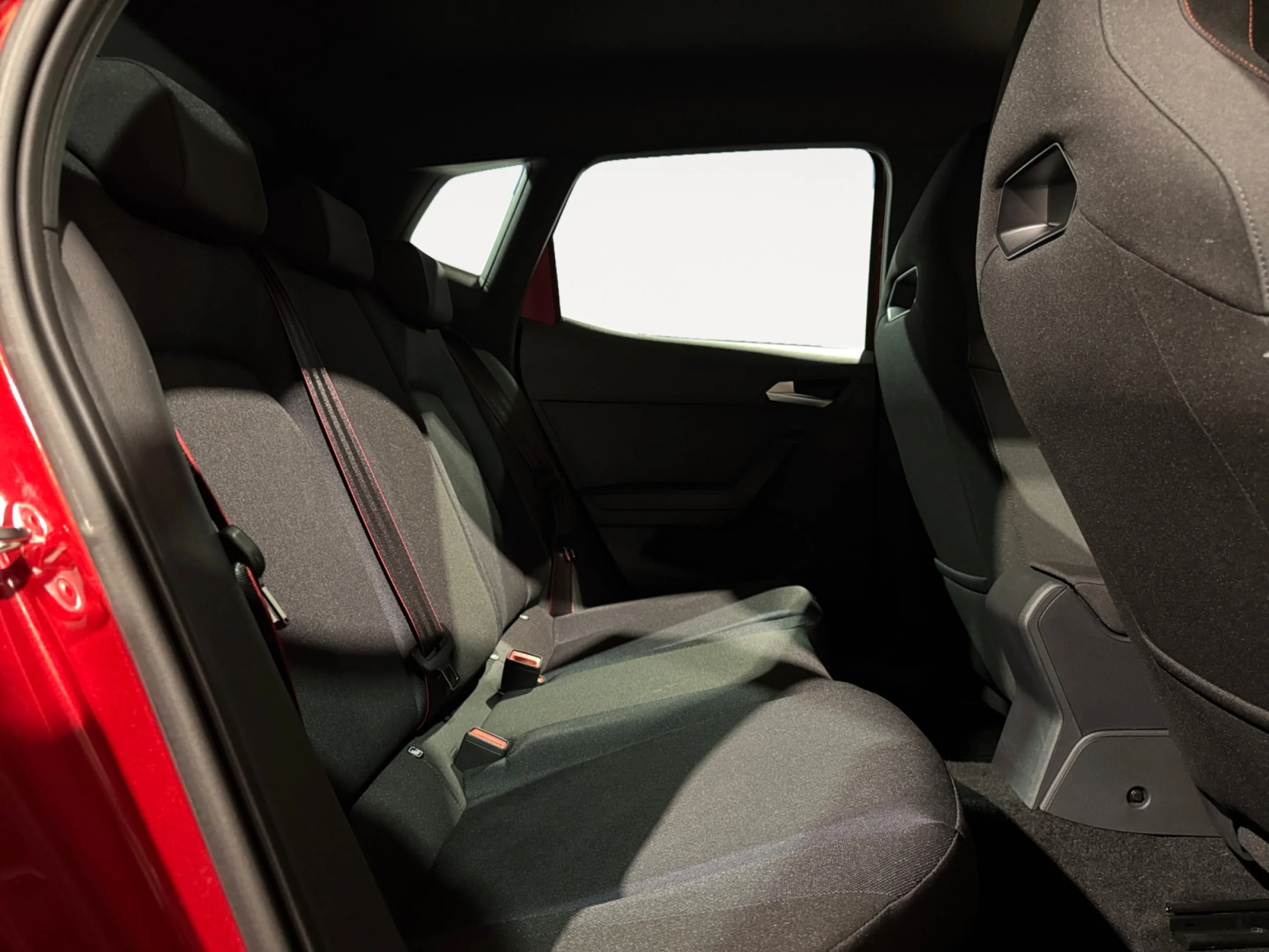 SEAT ARONA 1.0 TSI 85KW (115CV) FR LIMITED EDITION - Foto 6