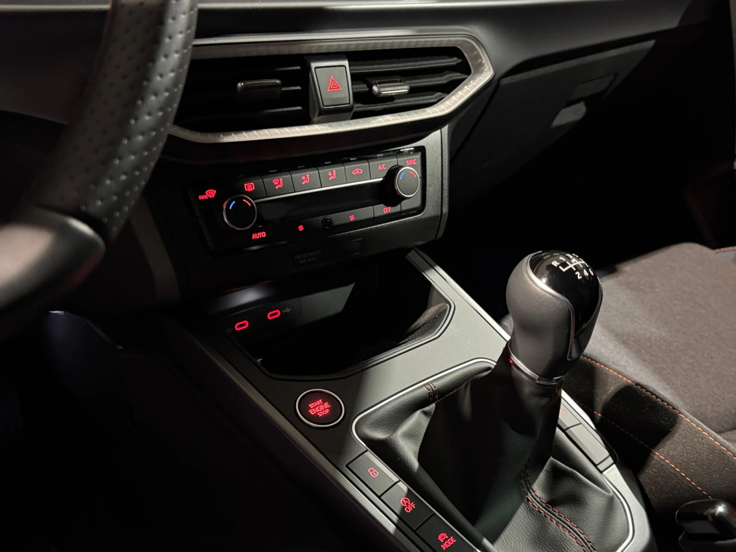 SEAT ARONA 1.0 TSI 85KW (115CV) FR LIMITED EDITION - Foto 10