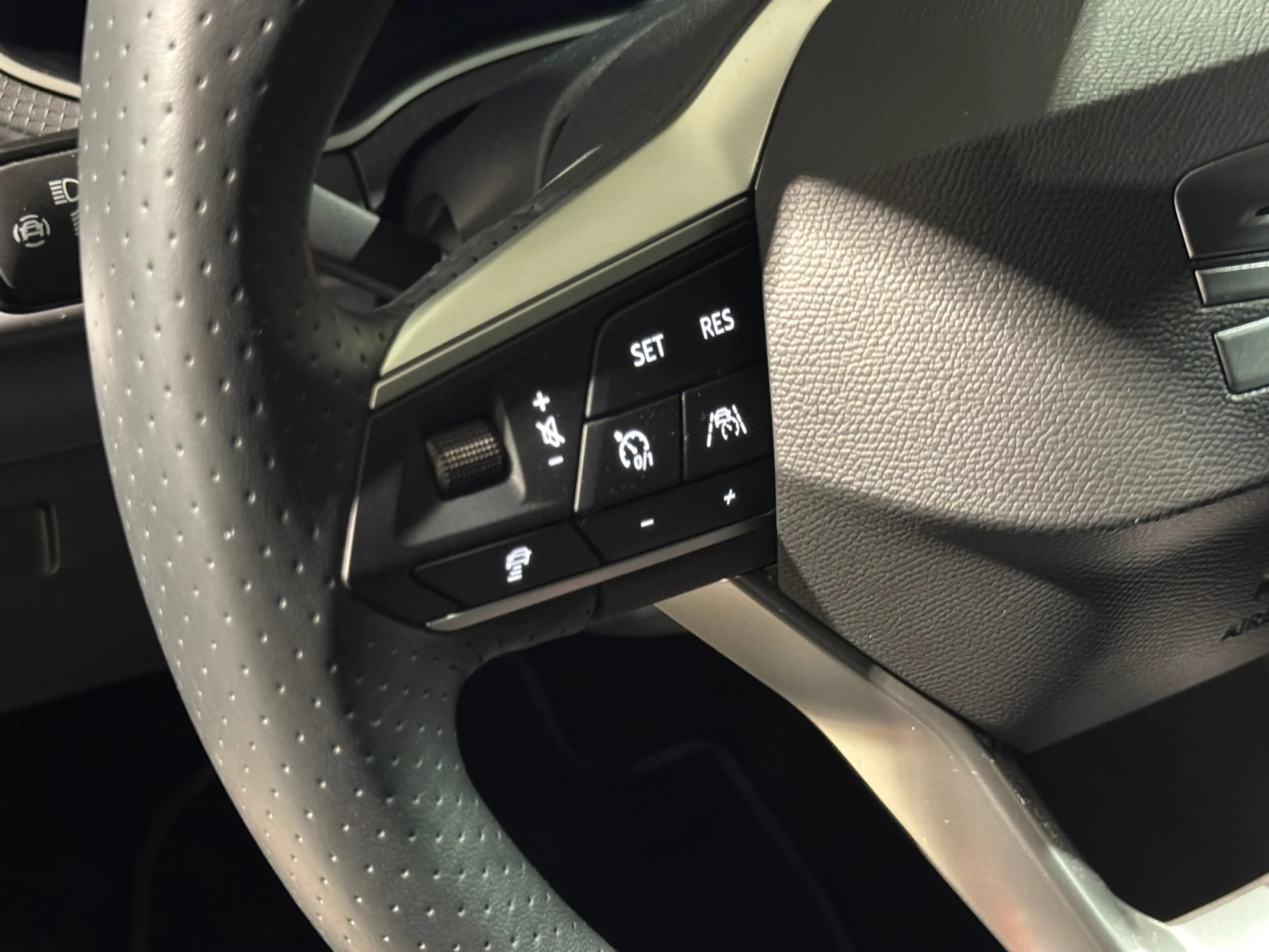 SEAT ARONA 1.0 TSI 85KW (115CV) FR LIMITED EDITION - Foto 11