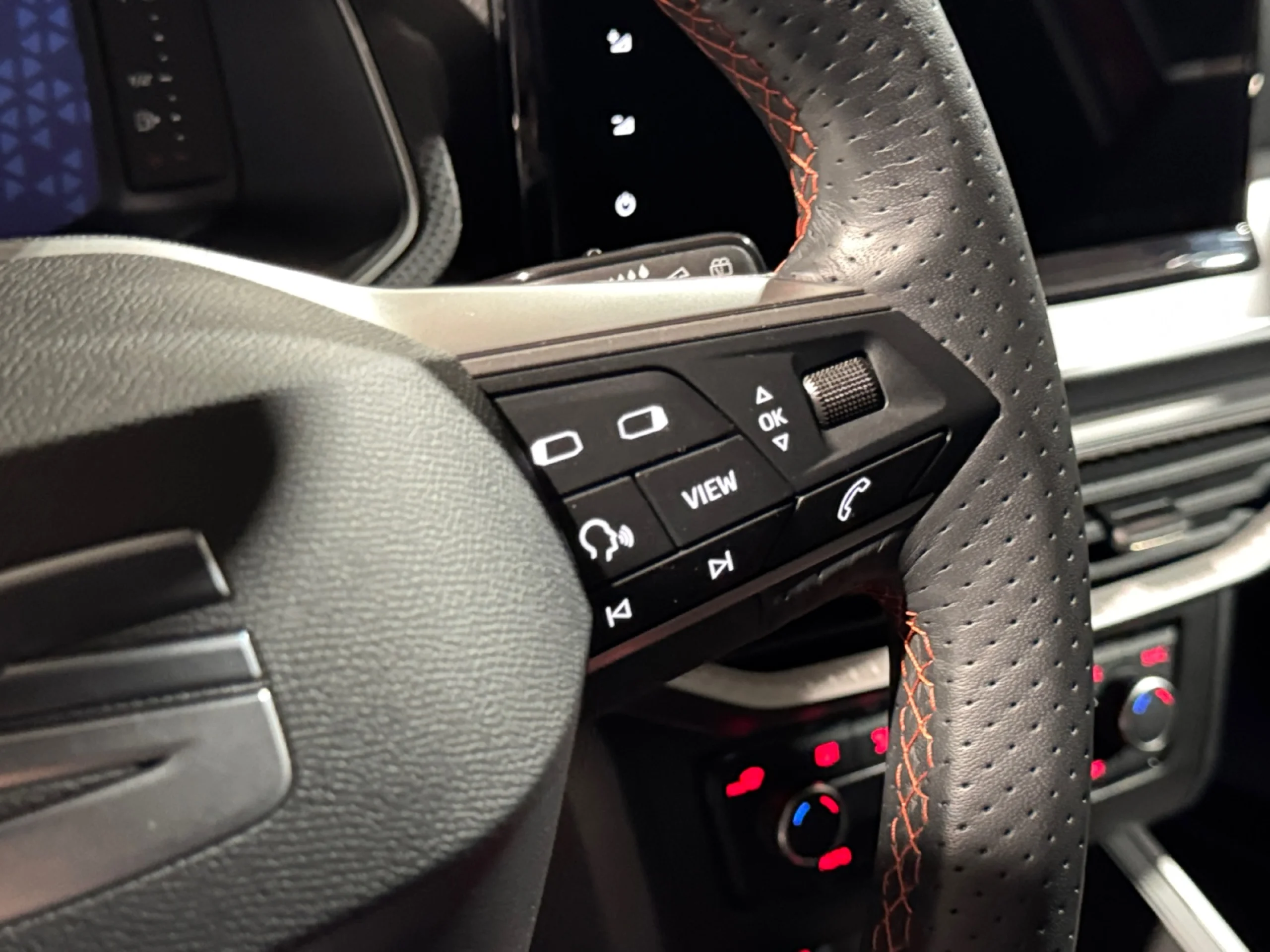 SEAT ARONA 1.0 TSI 85KW (115CV) FR LIMITED EDITION - Foto 12