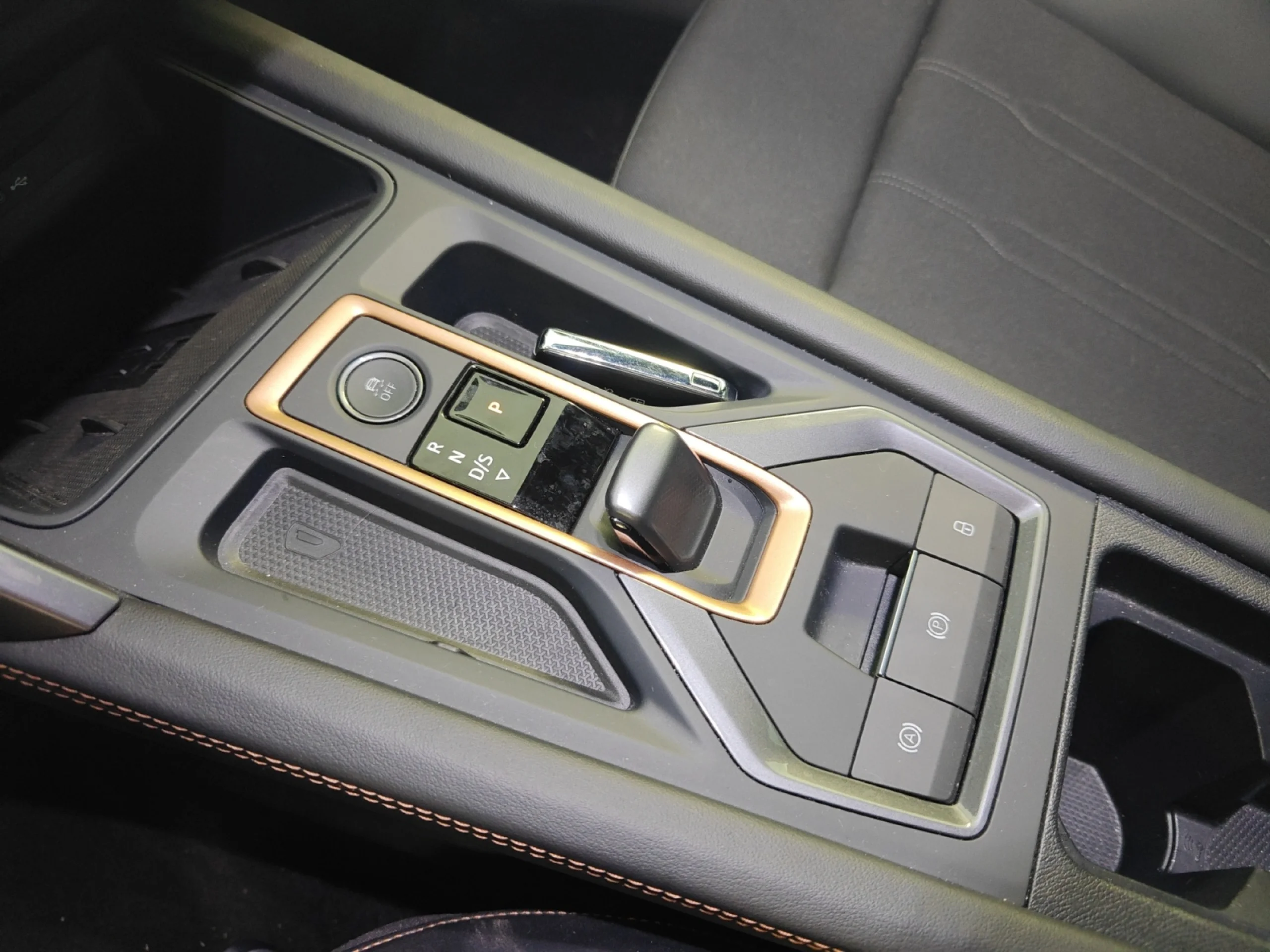 CUPRA LEON 1.5 ETSI 110KW (150CV) DSG - Foto 11