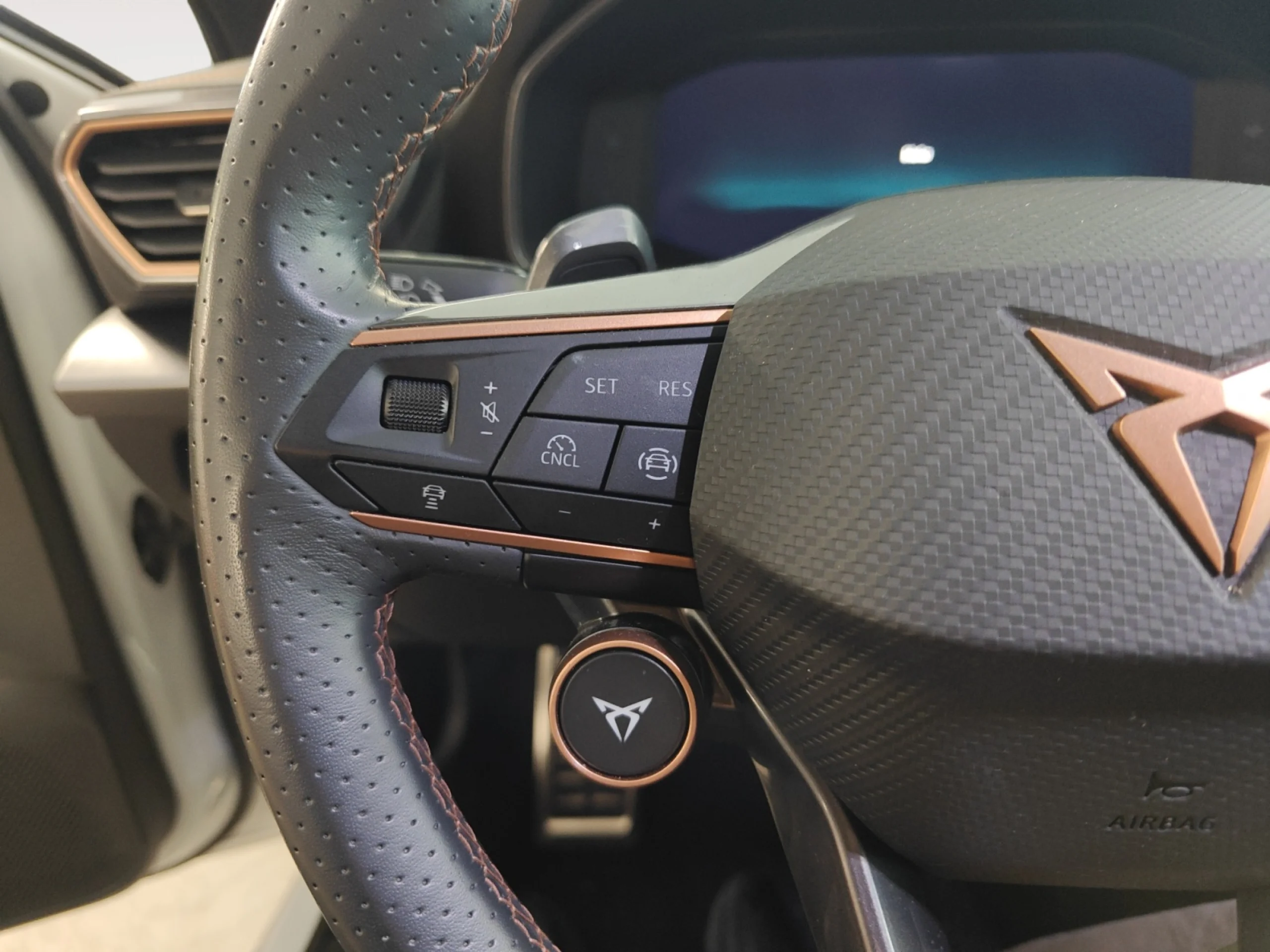 CUPRA LEON 1.5 ETSI 110KW (150CV) DSG - Foto 12