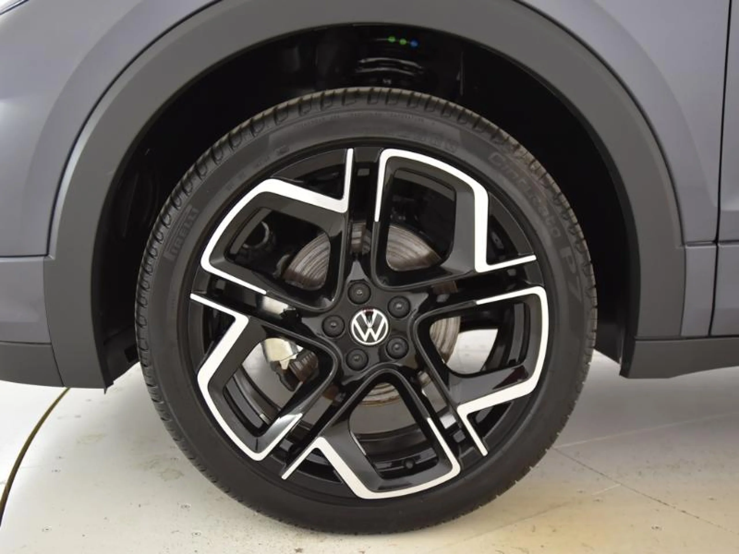 VOLKSWAGEN T CROSS T CROSS R LINE 1.0 TSI 85 KW (115 CV)  AUTOMÁTICO DSG 7 VEL. - Foto 8