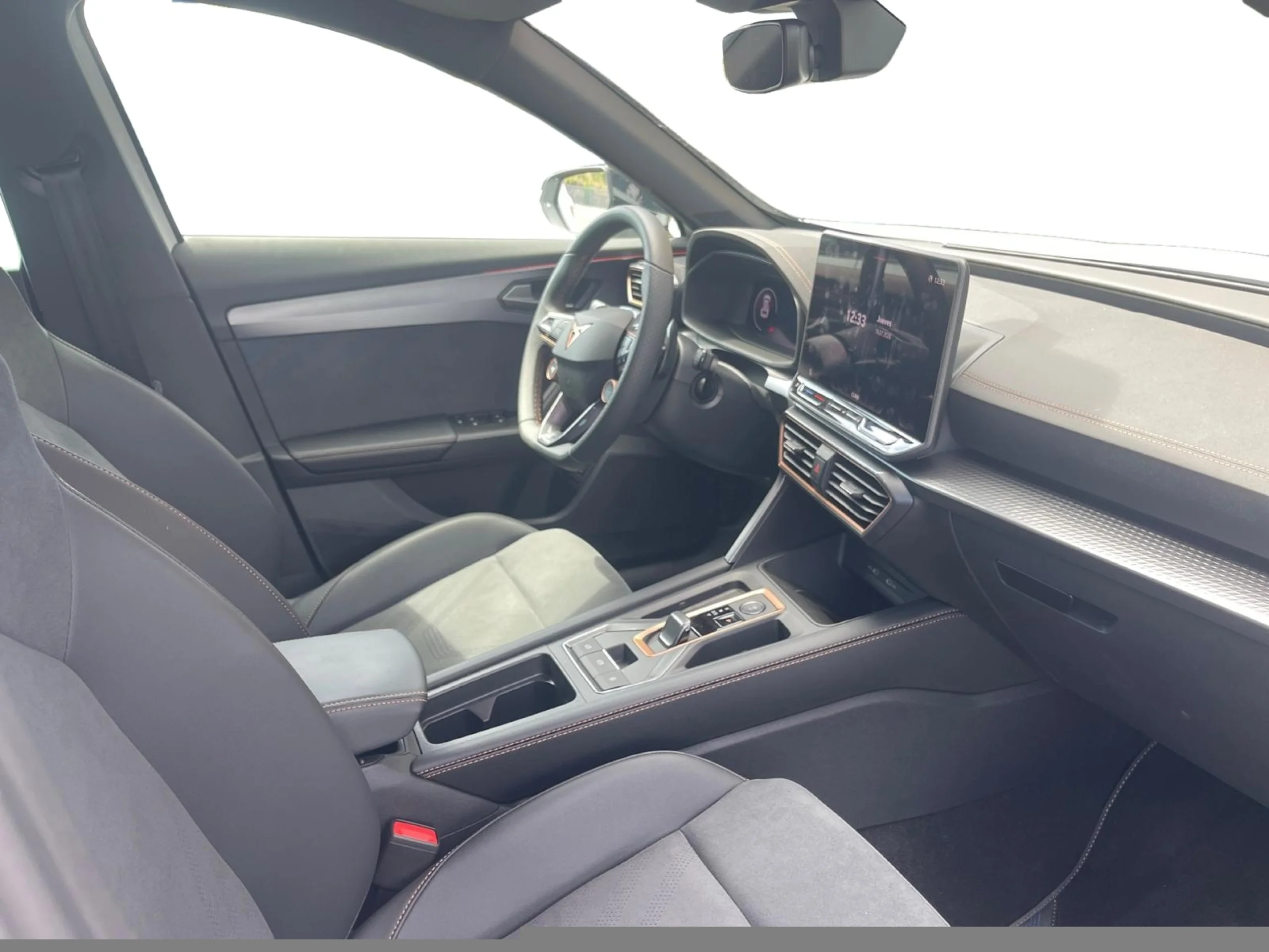 CUPRA FORMENTOR 1.5 TSI E HYB 150KW(204CV)DSG BEY MY26.6 - Foto 5