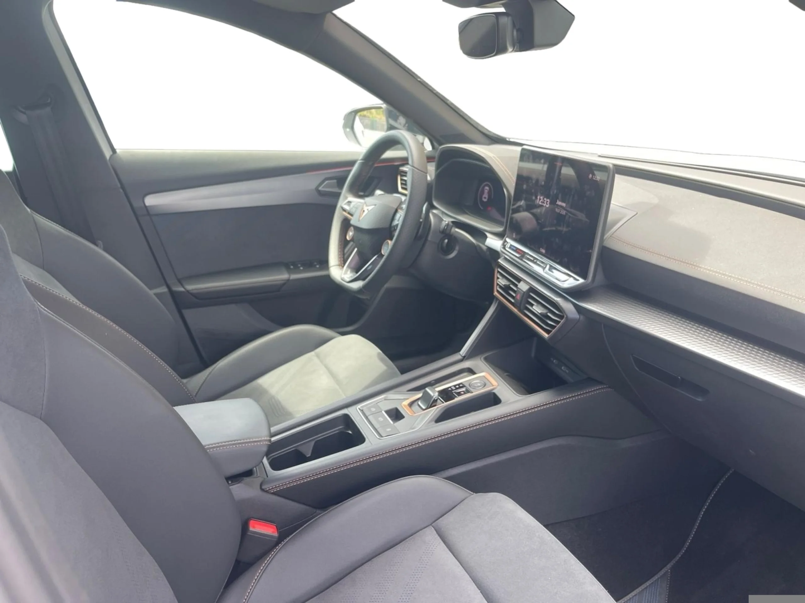 CUPRA FORMENTOR 1.5 TSI E HYB 150KW(204CV)DSG BEY MY26.6 - Foto 26