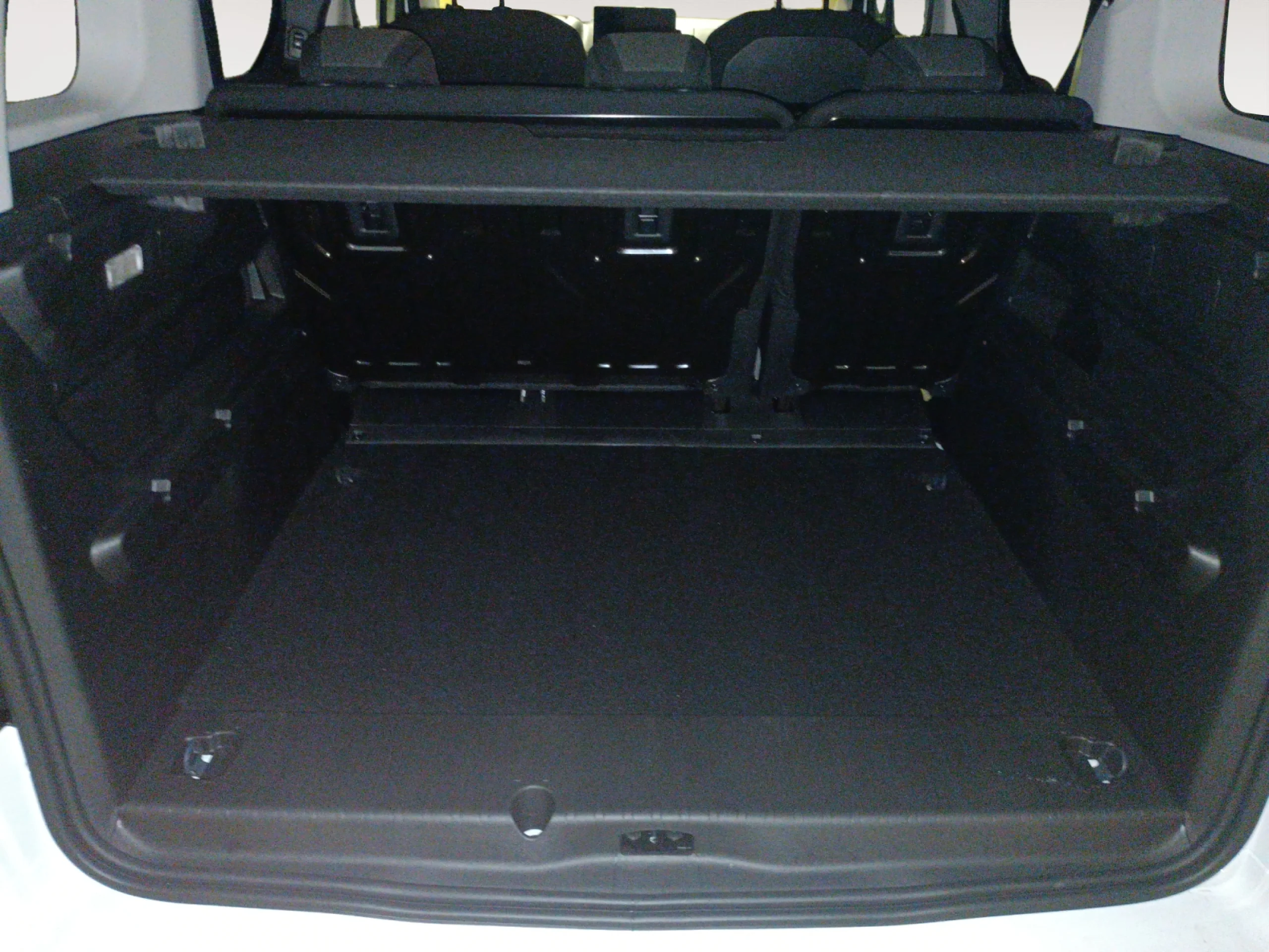 OPEL COMERCIALES COMBO COMBO 100 CV 1.5 TD S/S MT6 6.4 - Foto 8