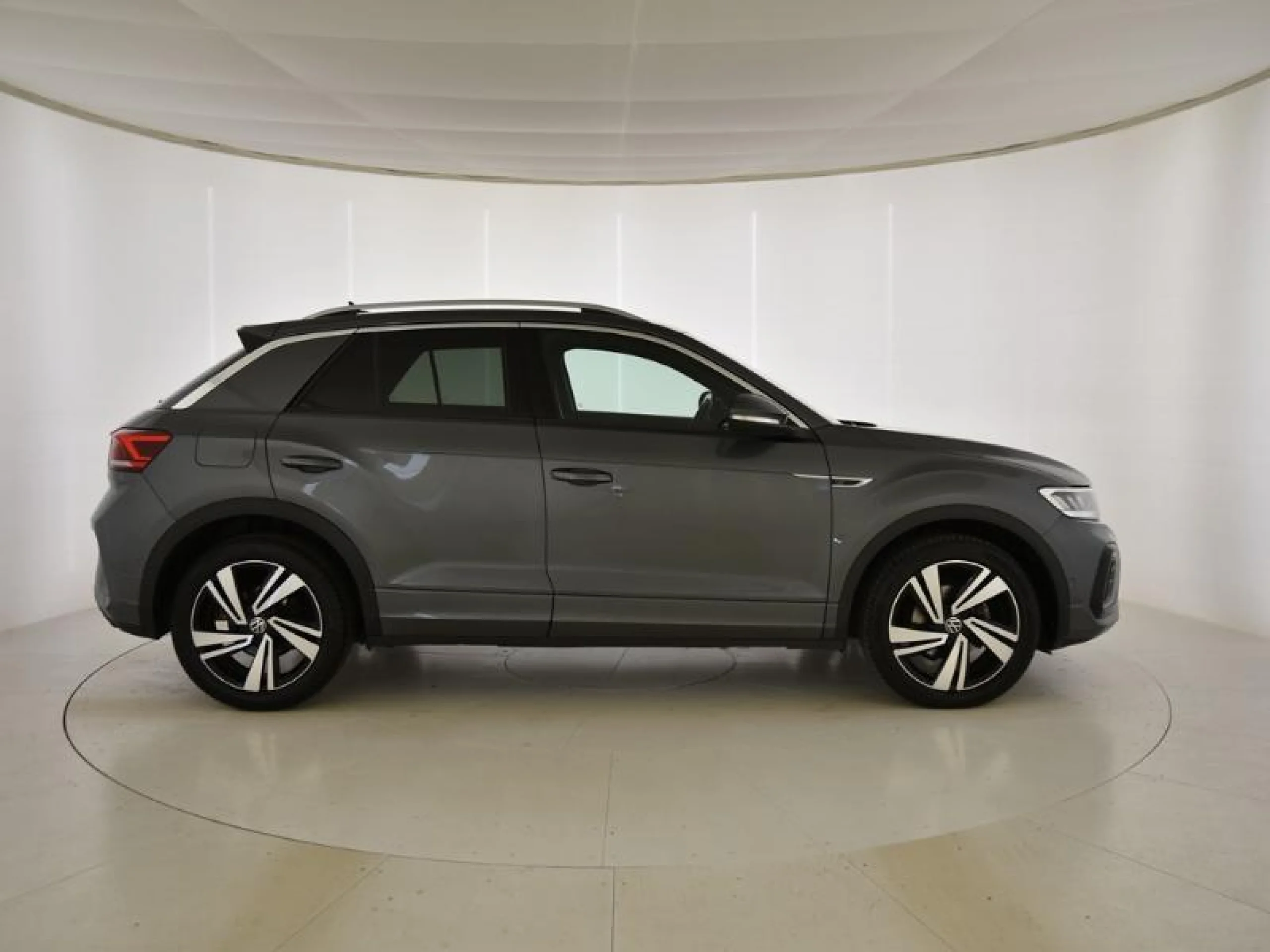 VOLKSWAGEN T ROC R LINE 1.5 TSI 110KW (150CV) - Foto 3