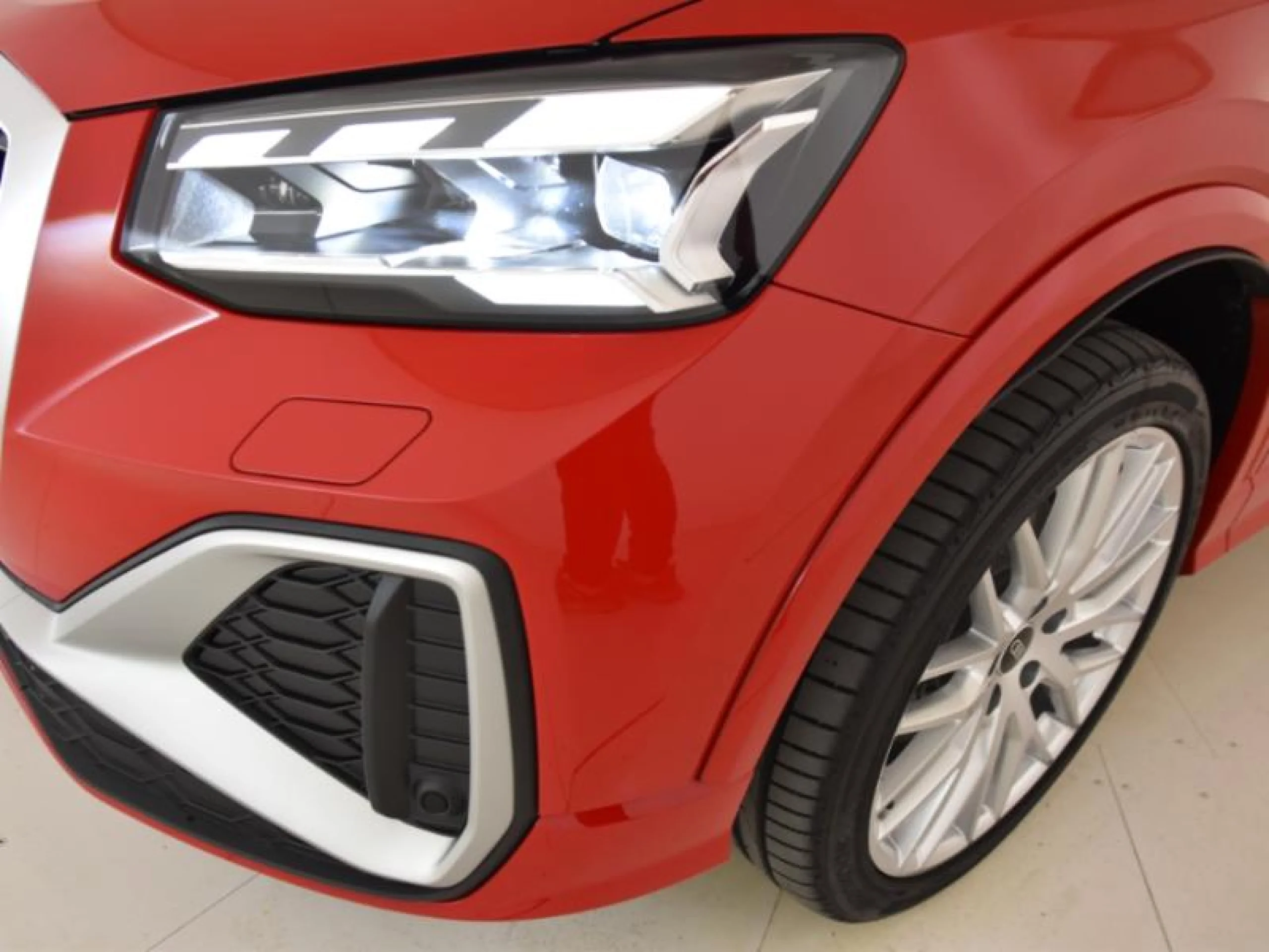 AUDI Q2 ADRENALIN 35 TDI 110KW (150CV) S TRONIC - Foto 23