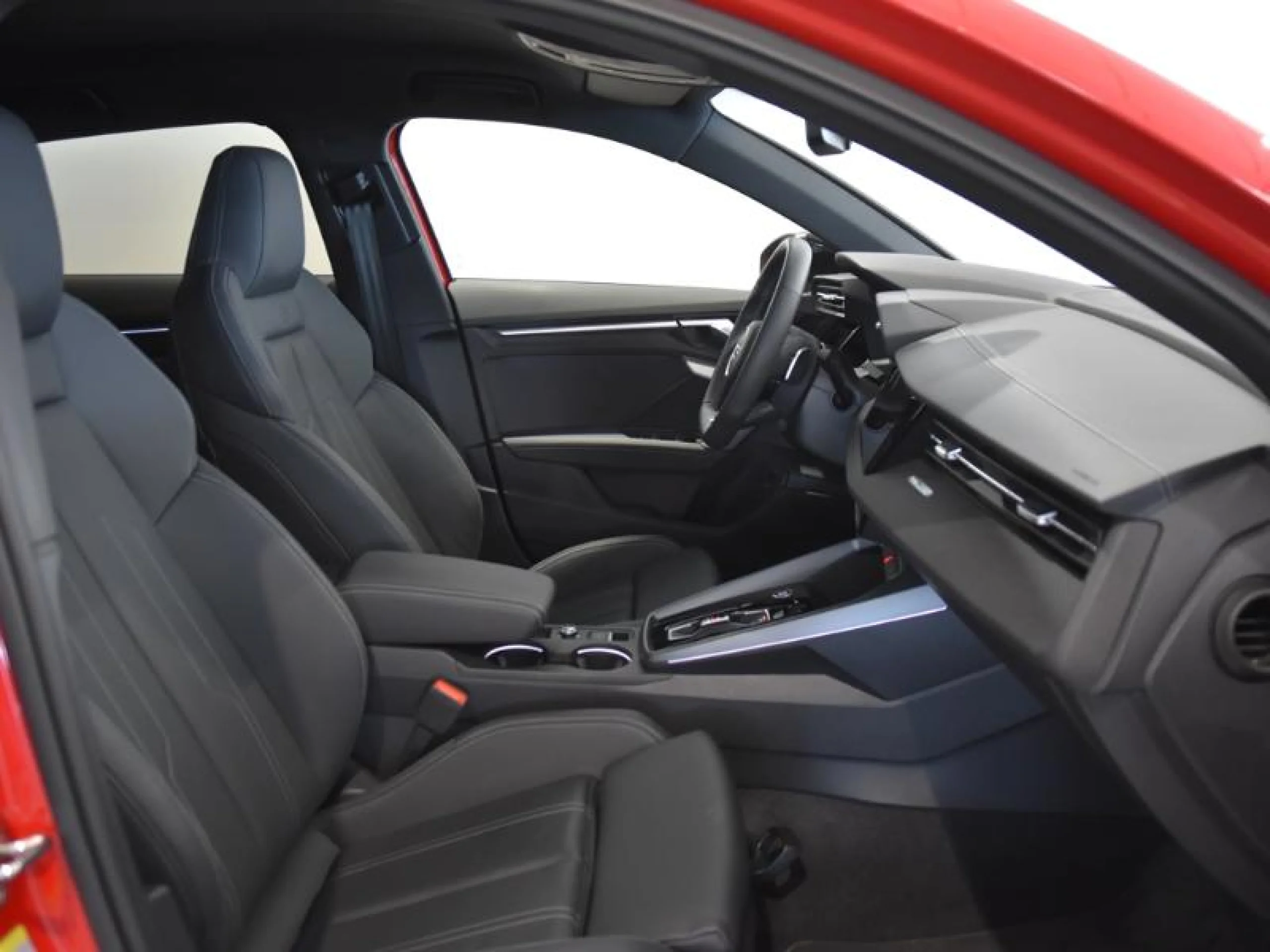 AUDI A3 ALLSTREET GENUINE 35 TDI 110KW S TRONIC - Foto 6