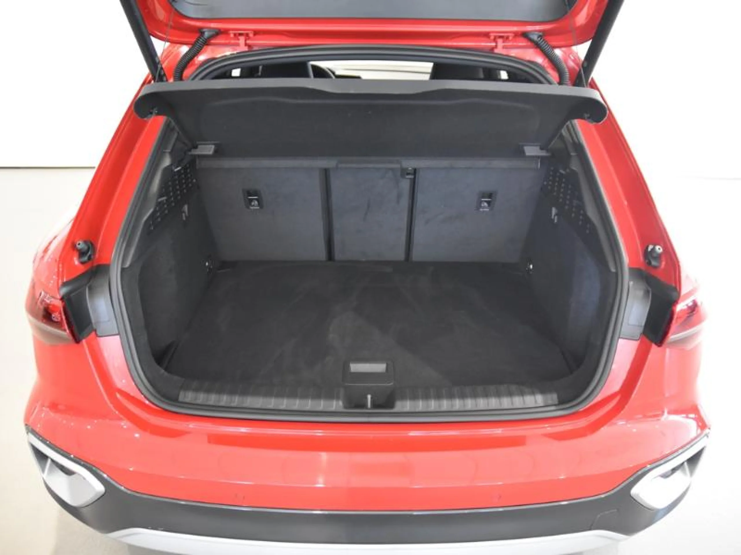 AUDI A3 ALLSTREET GENUINE 35 TDI 110KW S TRONIC - Foto 7