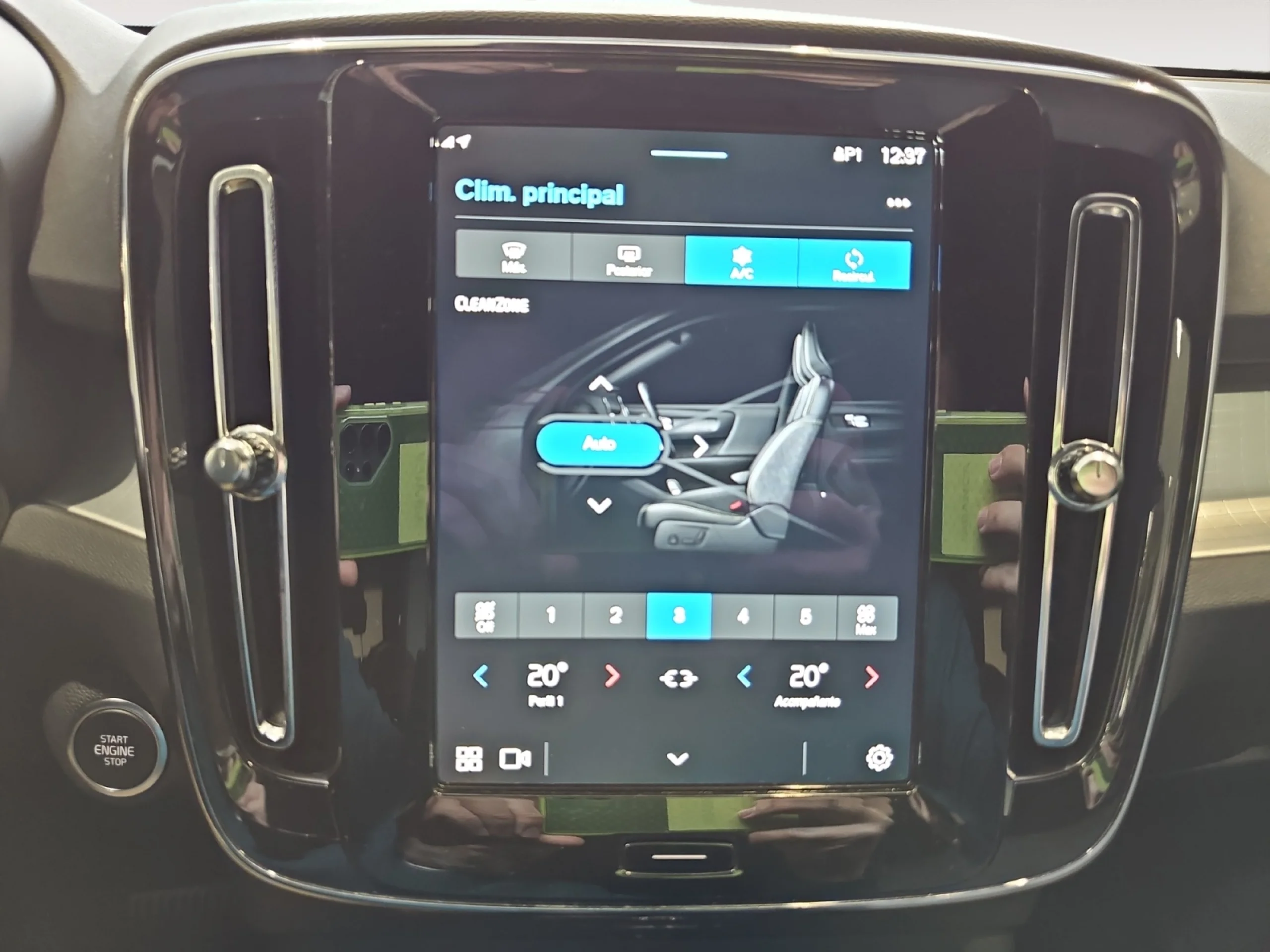 VOLVO XC40 2.0 B3 G CORE AUTO - Foto 14