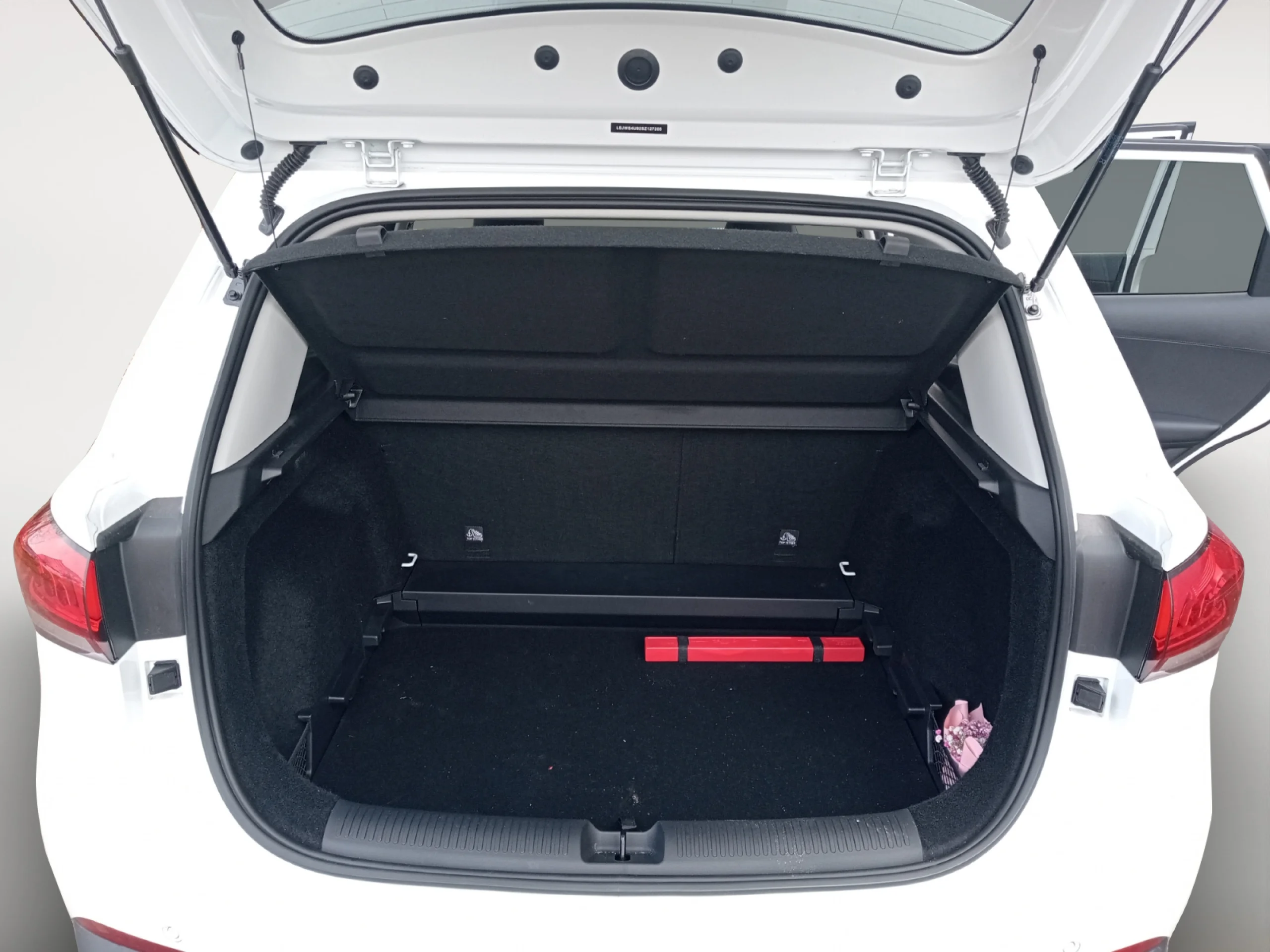 MG Zs 1.5 COMFORT - Foto 8