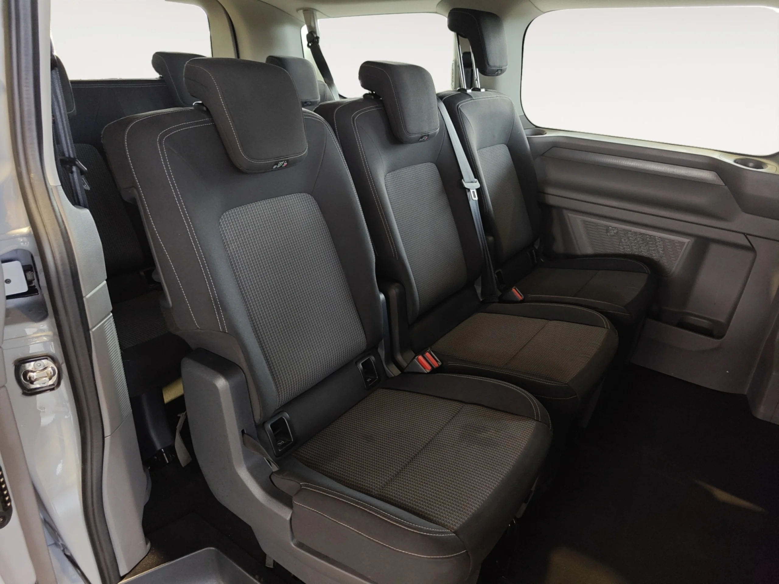VOLKSWAGEN CARAVELLE CORTA 2.0 TDI 81 KW (110 CV) 6 VE - Foto 6