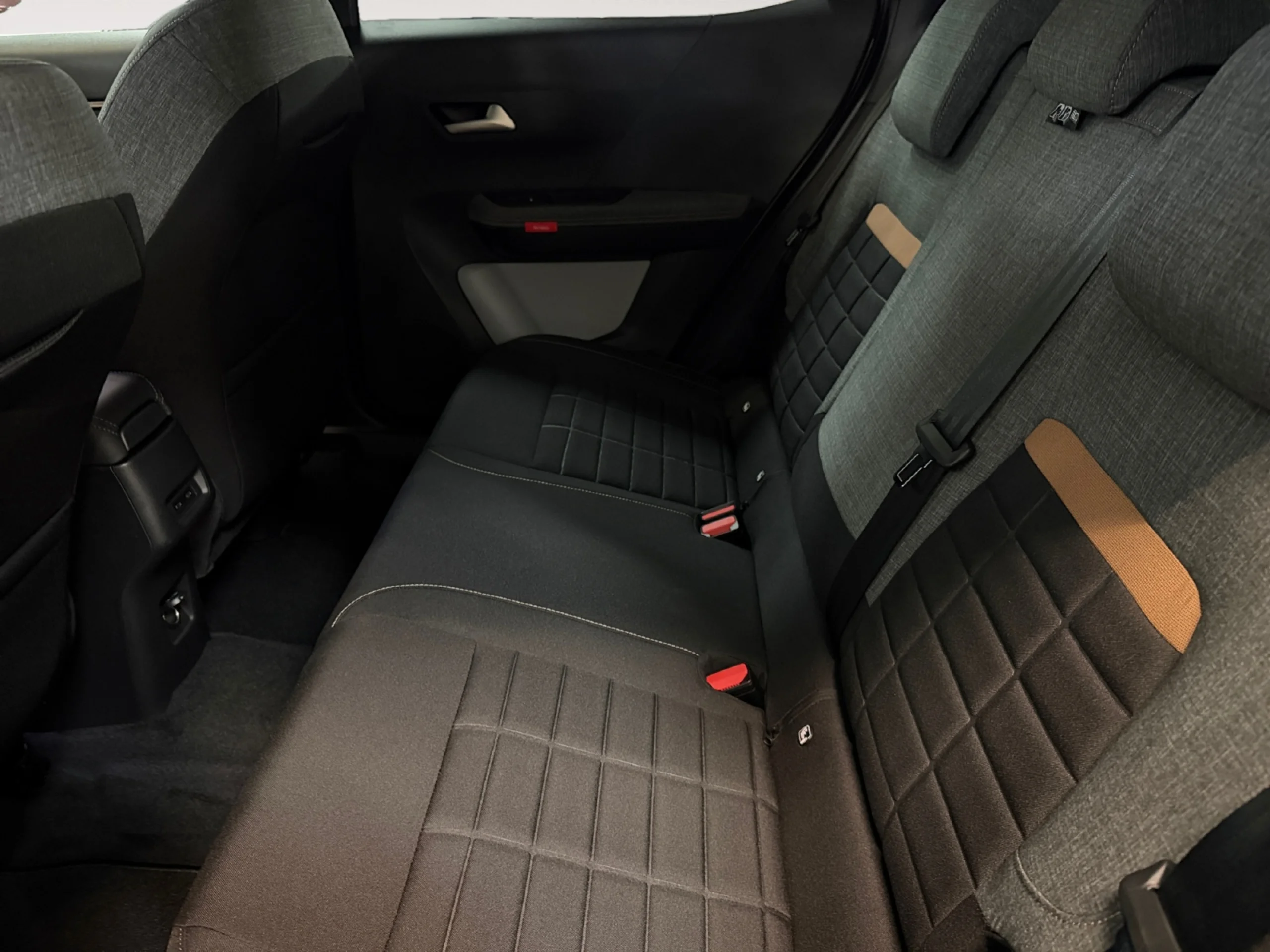 CITROEN C3 AIRCROSS HYBRID 145 Ë DCS6 PLUS - Foto 24