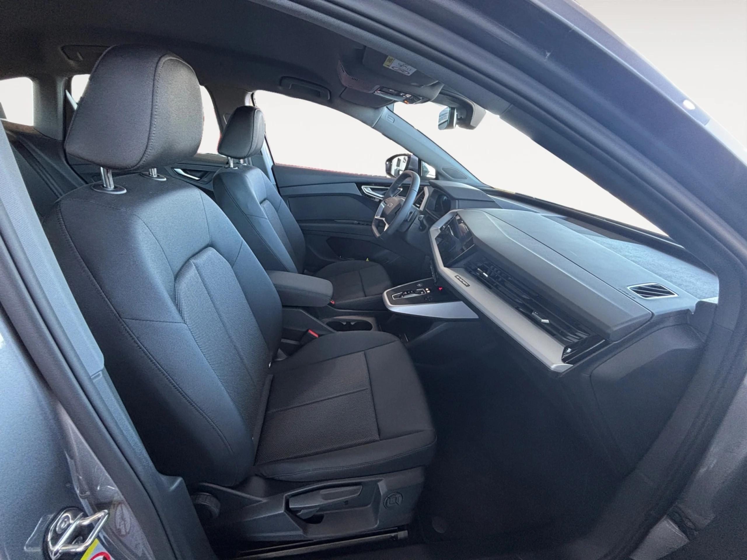 AUDI Q4 Q4 SPORTBACK ADVANCED 40 E TRON  150,00 KW 59,0 KWH - Foto 5