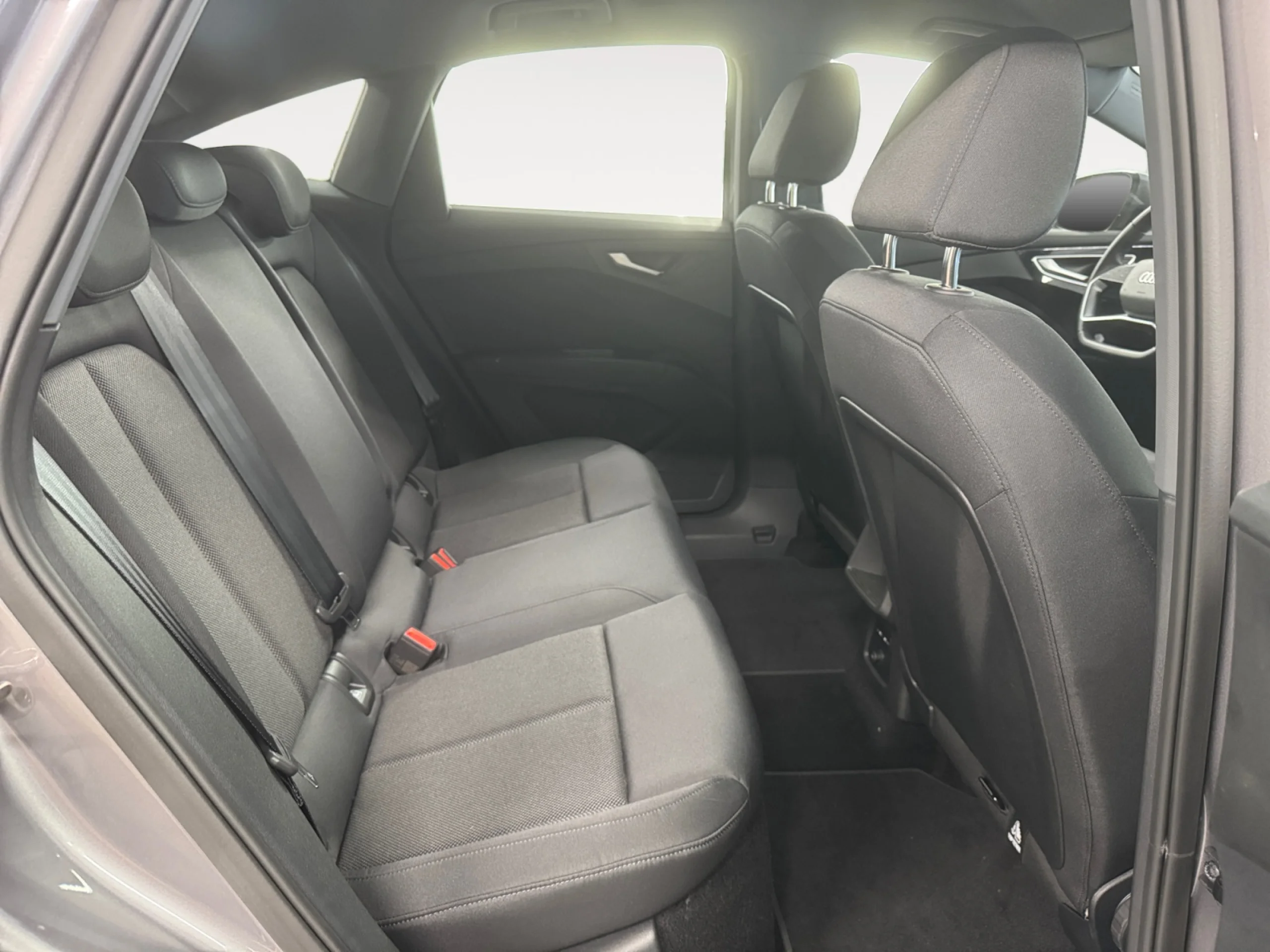 AUDI Q4 Q4 SPORTBACK ADVANCED 40 E TRON  150,00 KW 59,0 KWH - Foto 6