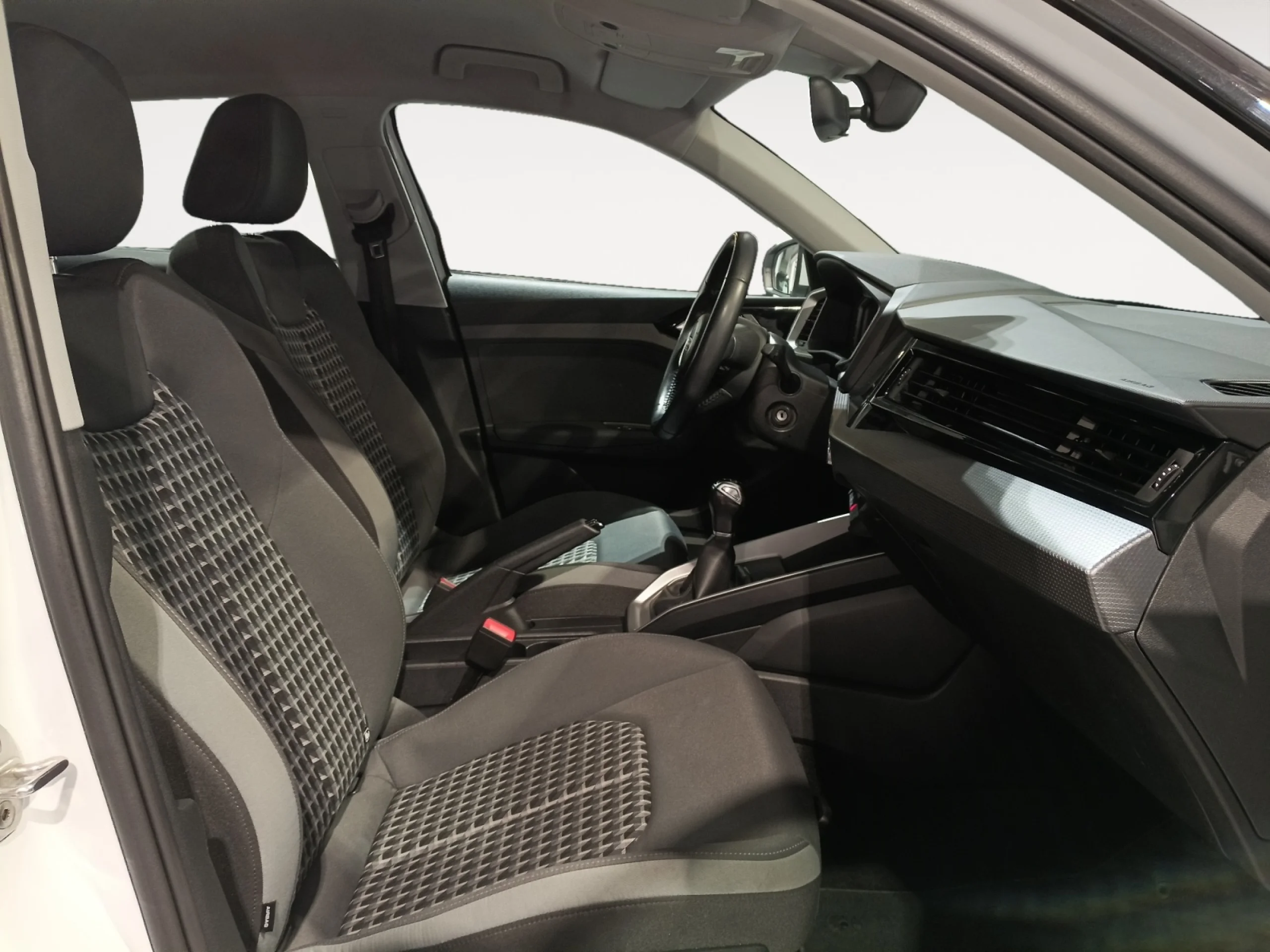 AUDI A1 25 TFSI 70KW (95CV) SPORTBACK - Foto 5