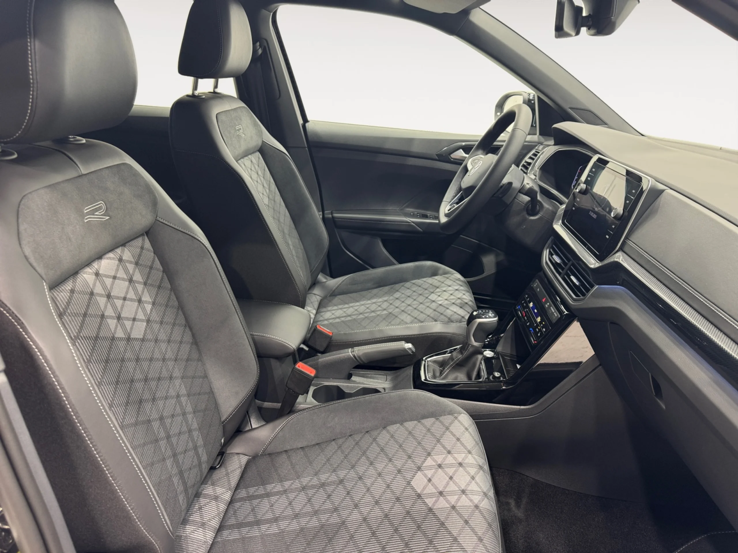 VOLKSWAGEN T CROSS R LINE 1.5 TSI 110KW (150CV) DSG - Foto 5