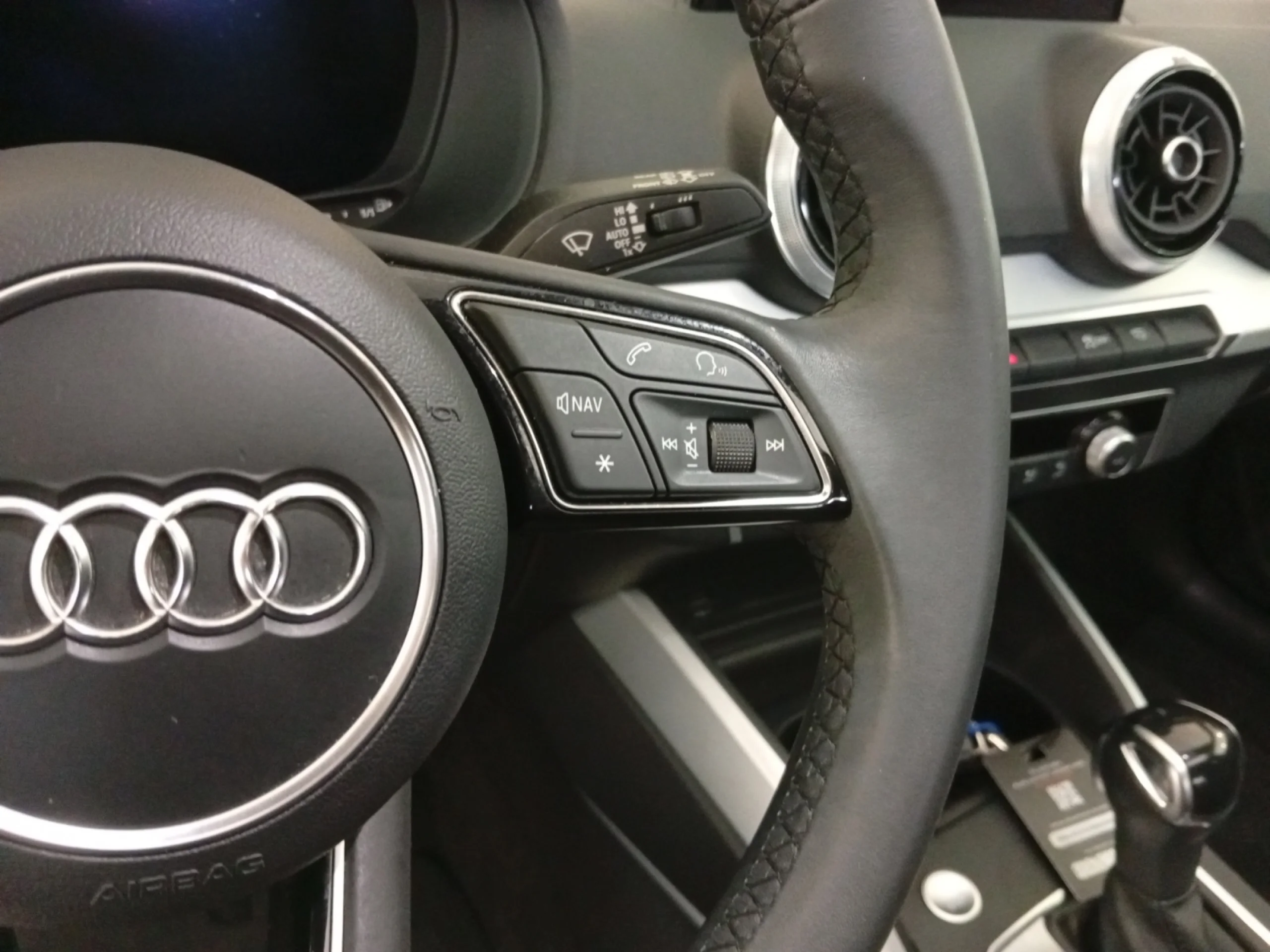 AUDI Q2 S LINE 35 TFSI 110KW (150CV) - Foto 12