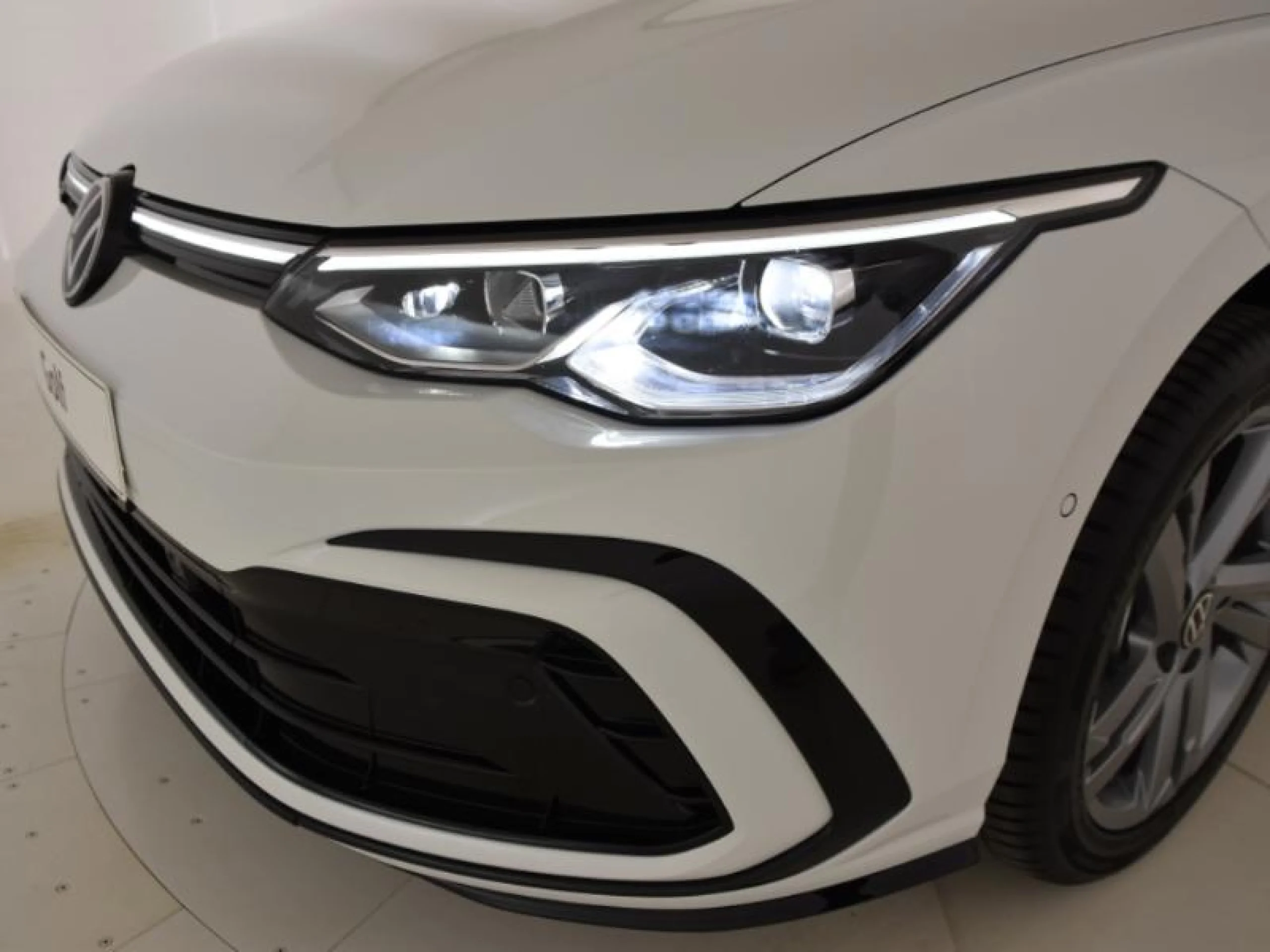 VOLKSWAGEN GOLF R LINE 1.5 TSI 96KW (130CV) - Foto 20
