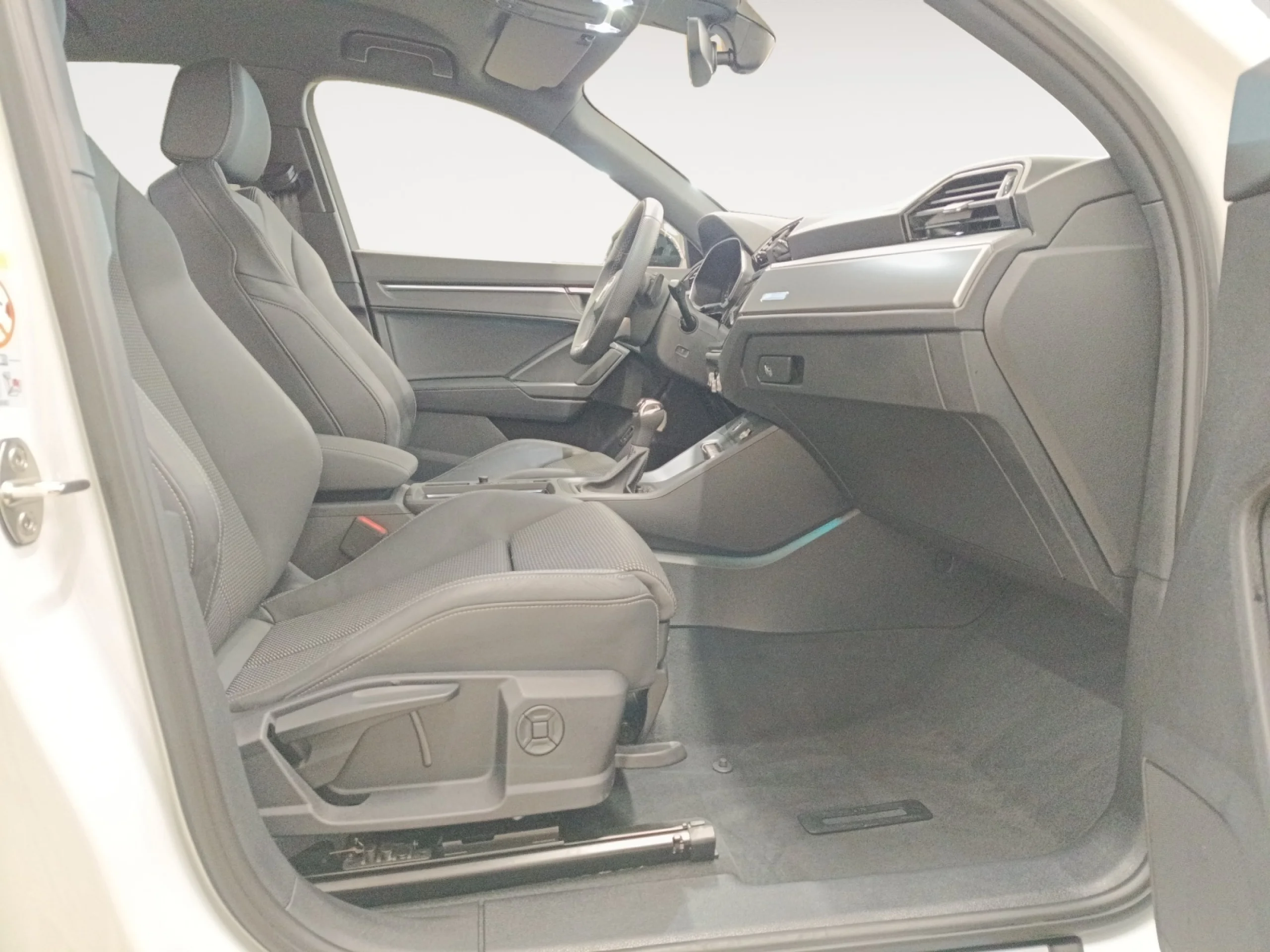 AUDI Q3 BLACK LINE 35 TDI 110KW (150CV) S TRONIC - Foto 5