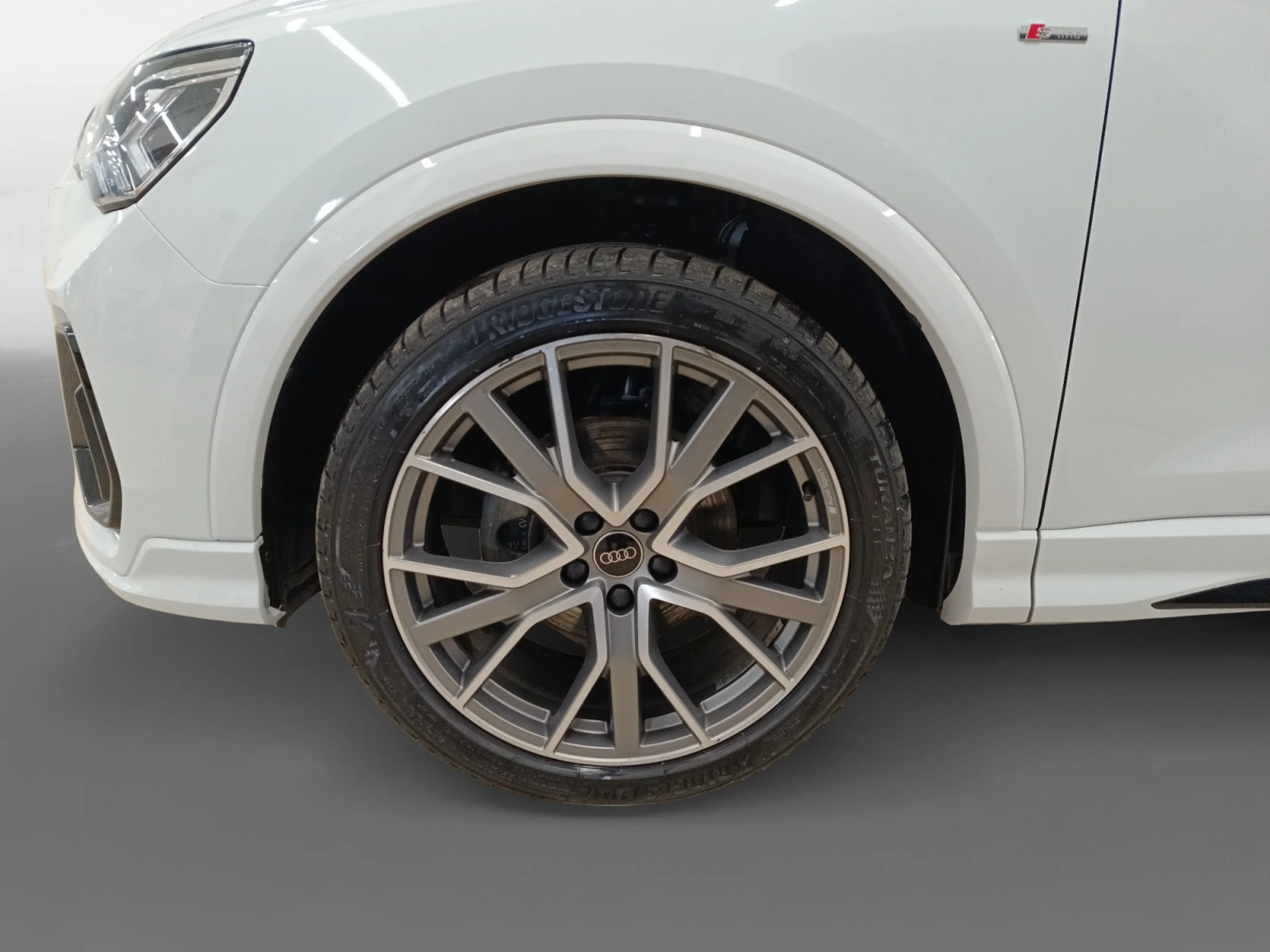 AUDI Q3 BLACK LINE 35 TDI 110KW (150CV) S TRONIC - Foto 8