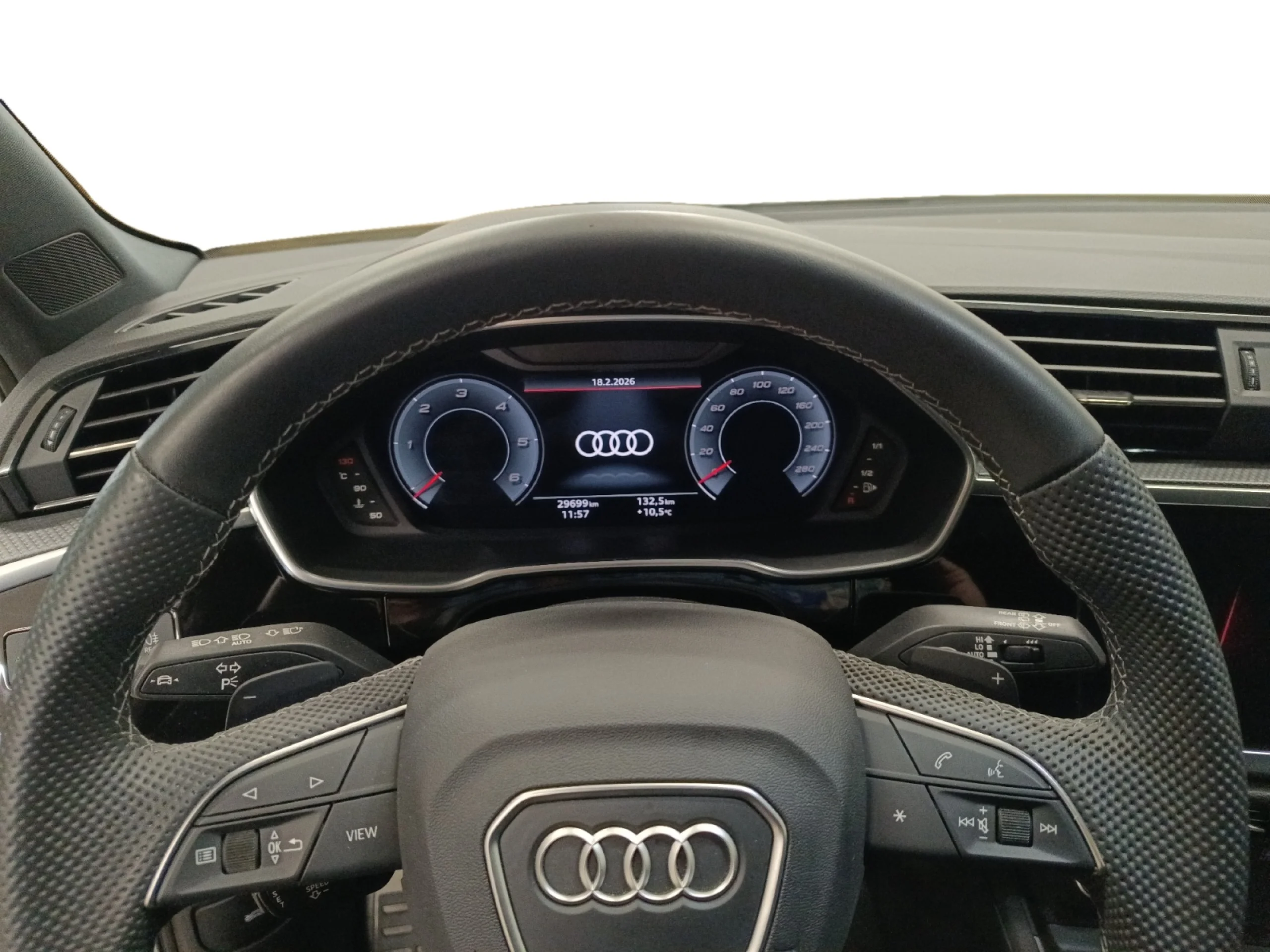 AUDI Q3 BLACK LINE 35 TDI 110KW (150CV) S TRONIC - Foto 9