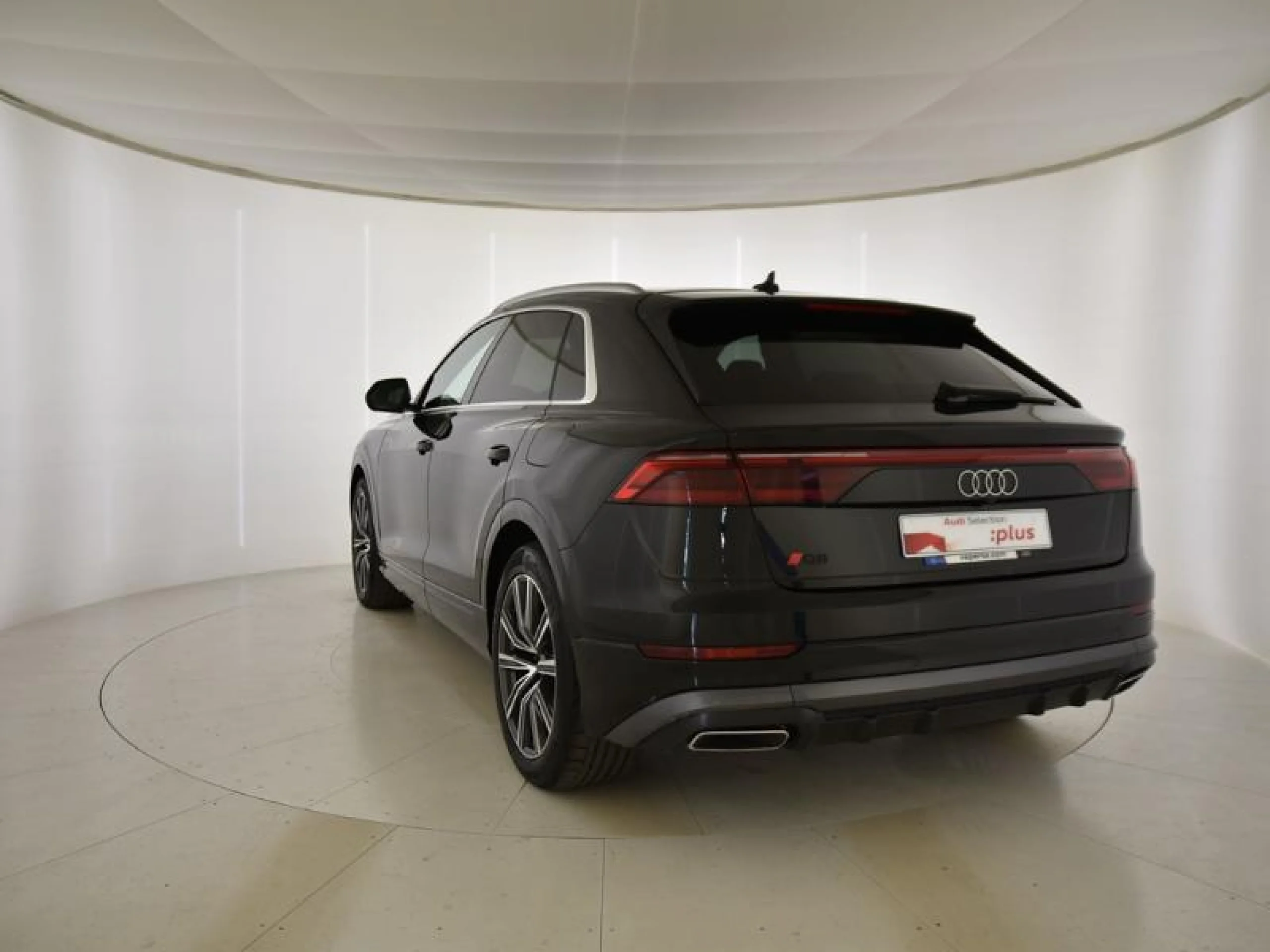 AUDI Q8 BLACK LINE 55 TFSIE 290KW QUATTRO TIPTRO - Foto 2