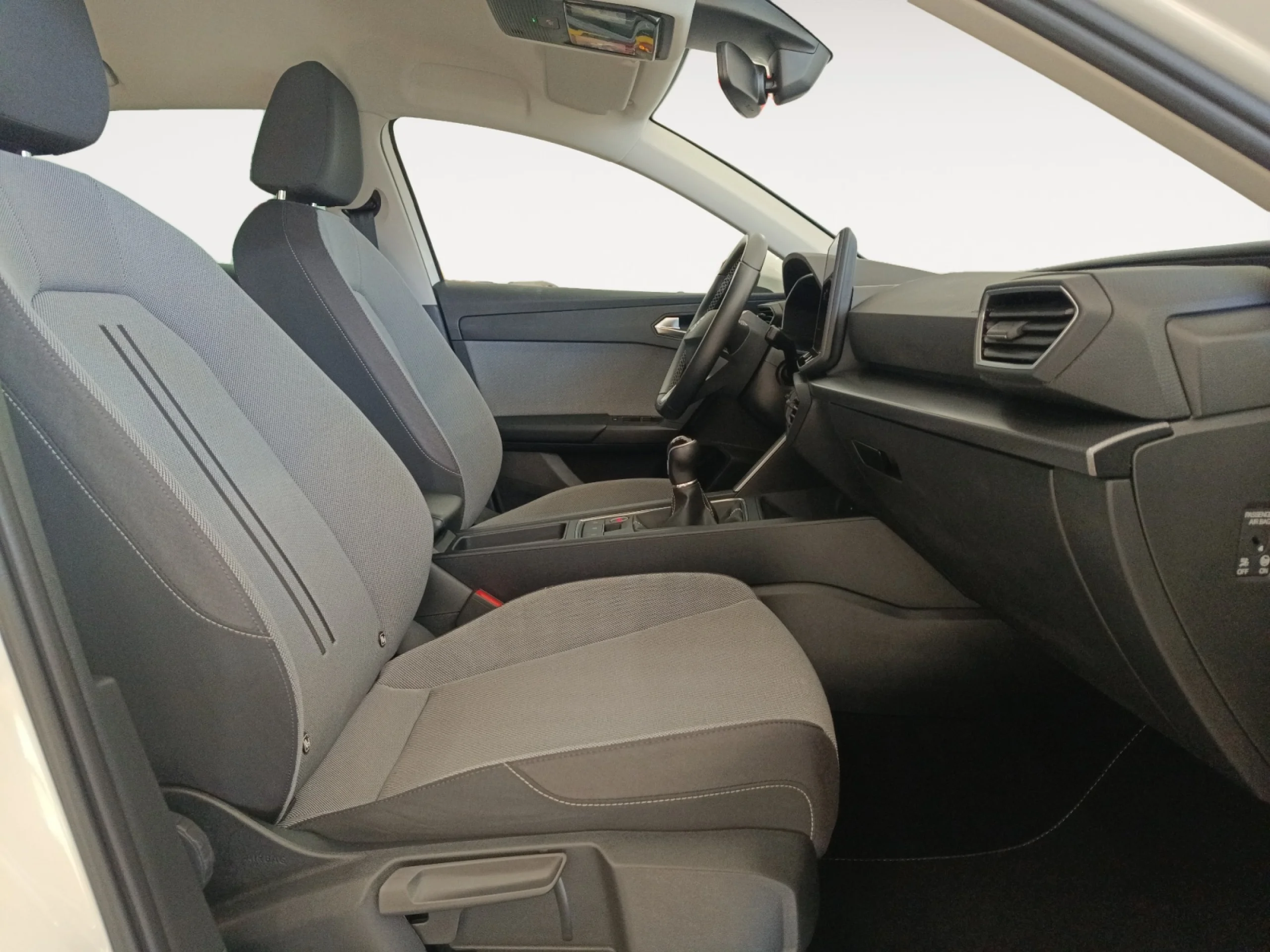 SEAT LEON 2.0 TDI 85KW STYLE XL - Foto 5