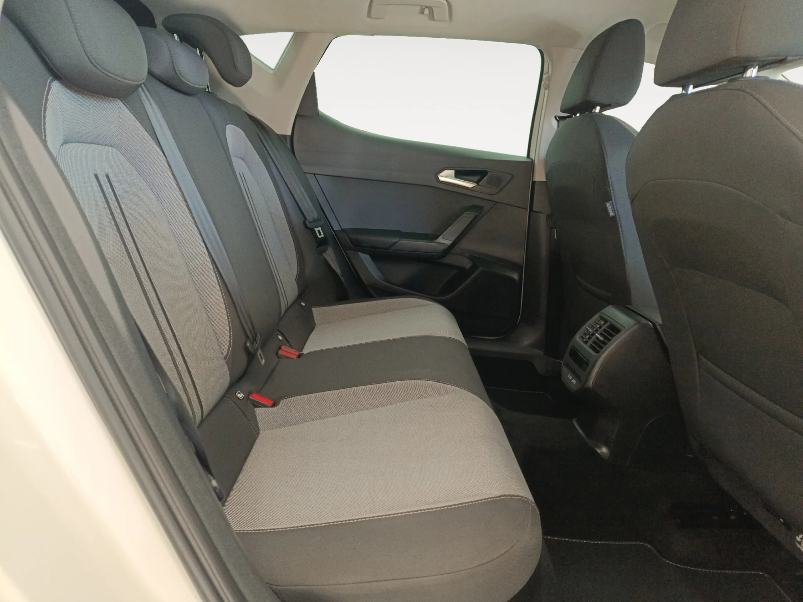SEAT LEON 2.0 TDI 85KW STYLE XL - Foto 6