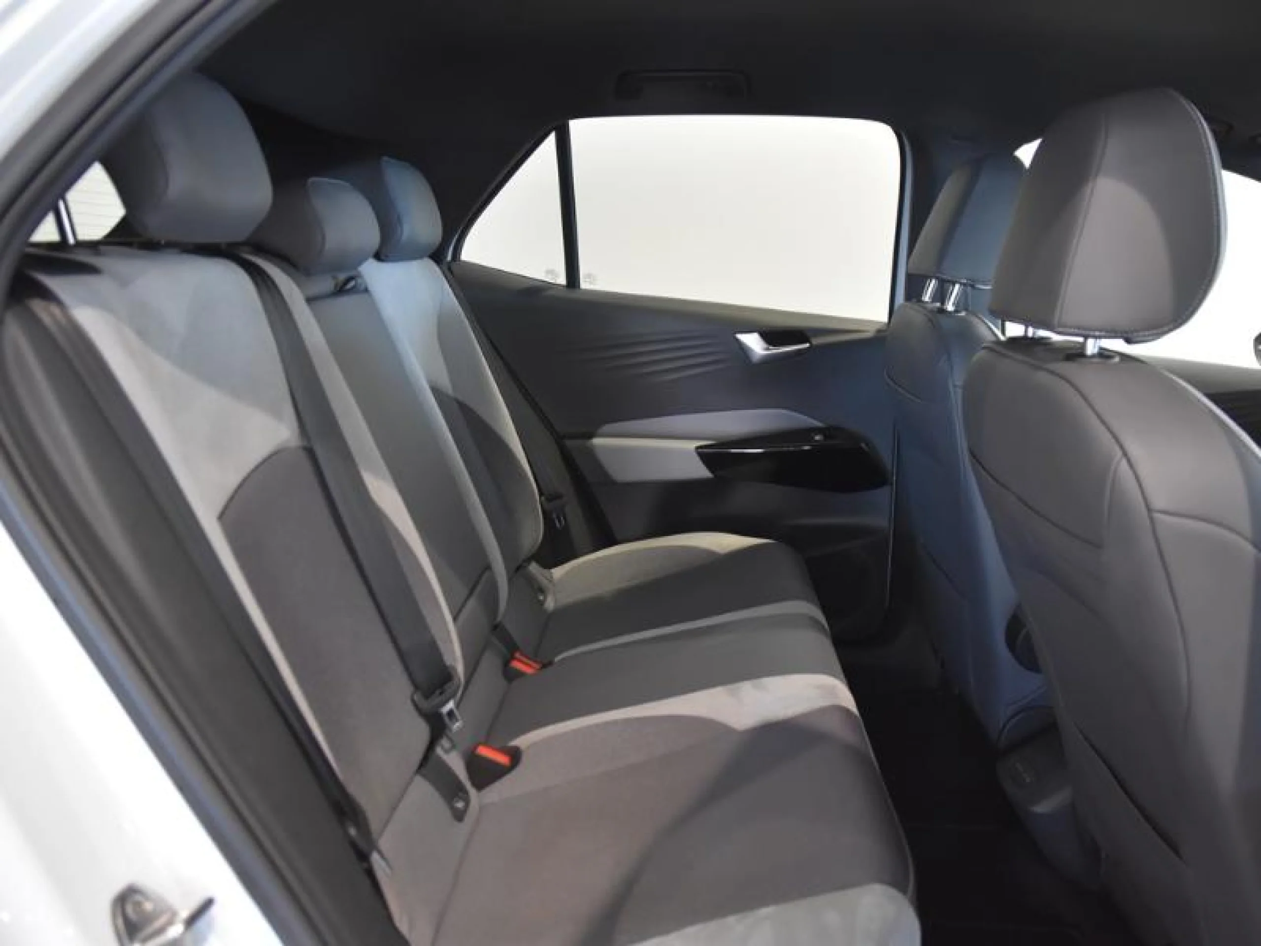 VOLKSWAGEN ID.3 PRO PERFORMANCE 150KW(205CV) AUTOMÁTICO - Foto 6