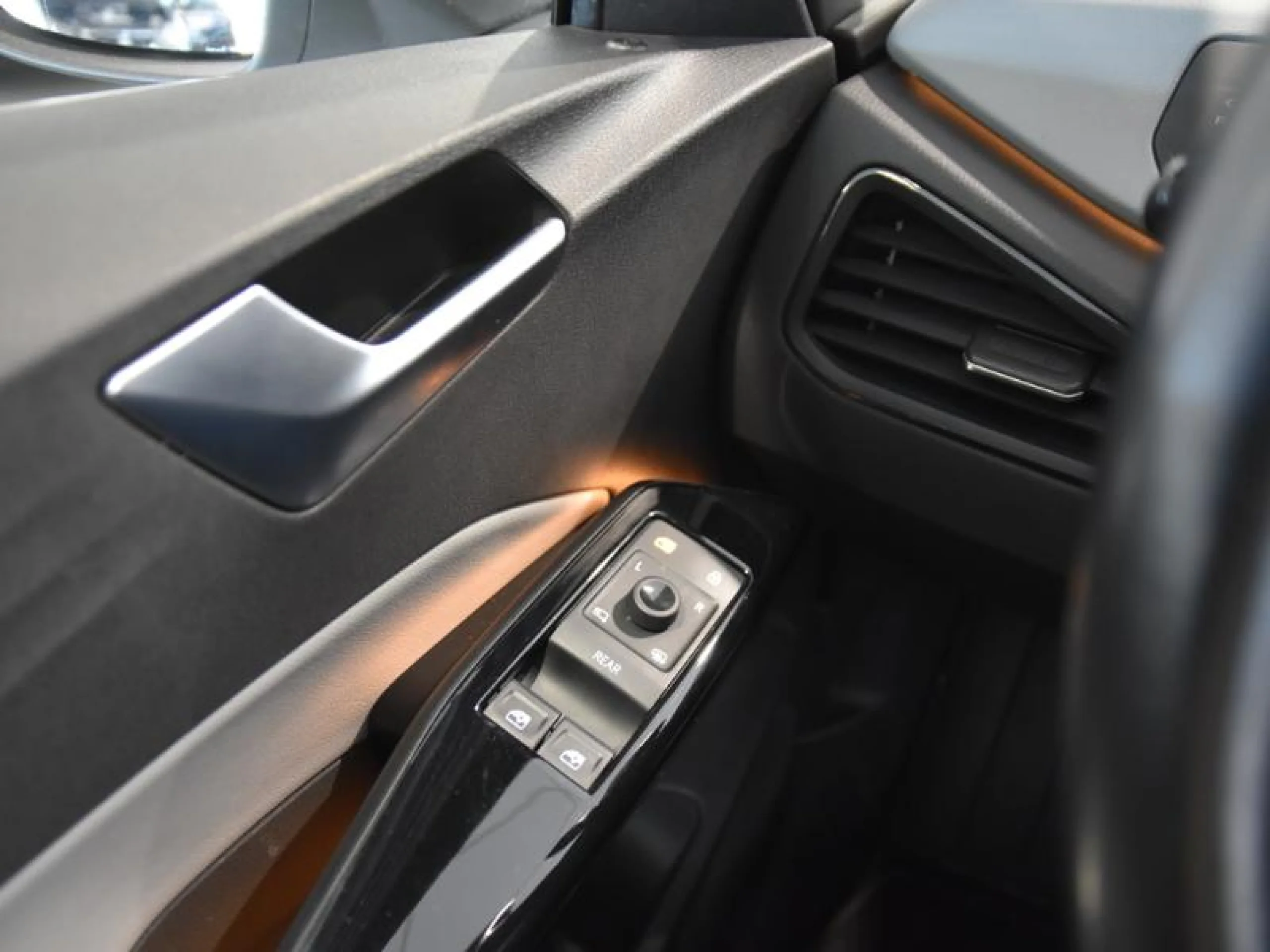 VOLKSWAGEN ID.3 PRO PERFORMANCE 150KW(205CV) AUTOMÁTICO - Foto 18