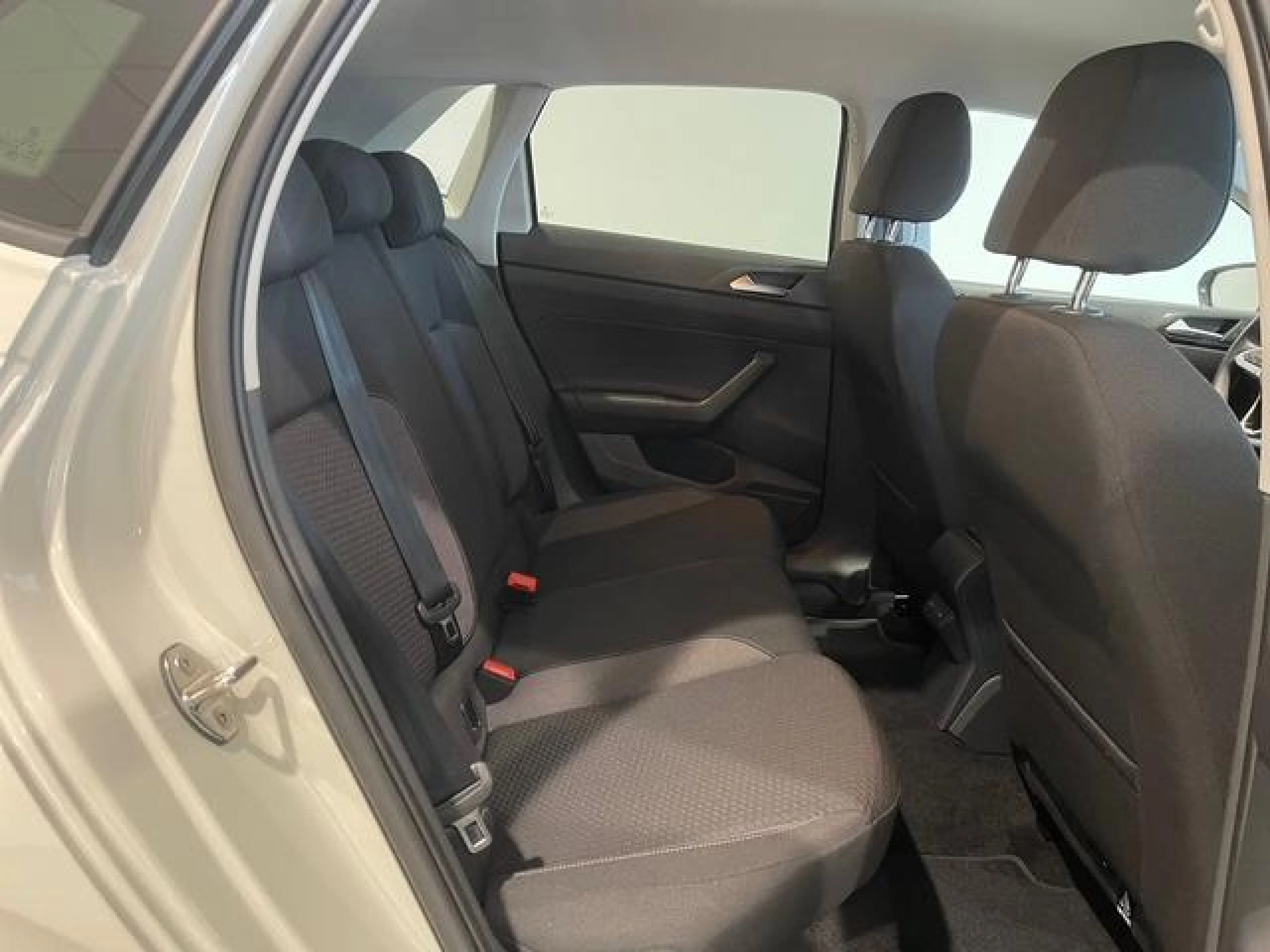 VOLKSWAGEN POLO POLO M S 1.0 TSI 70 KW (95 CV)  AUTOM TICO DSG 7 VEL. - Foto 6