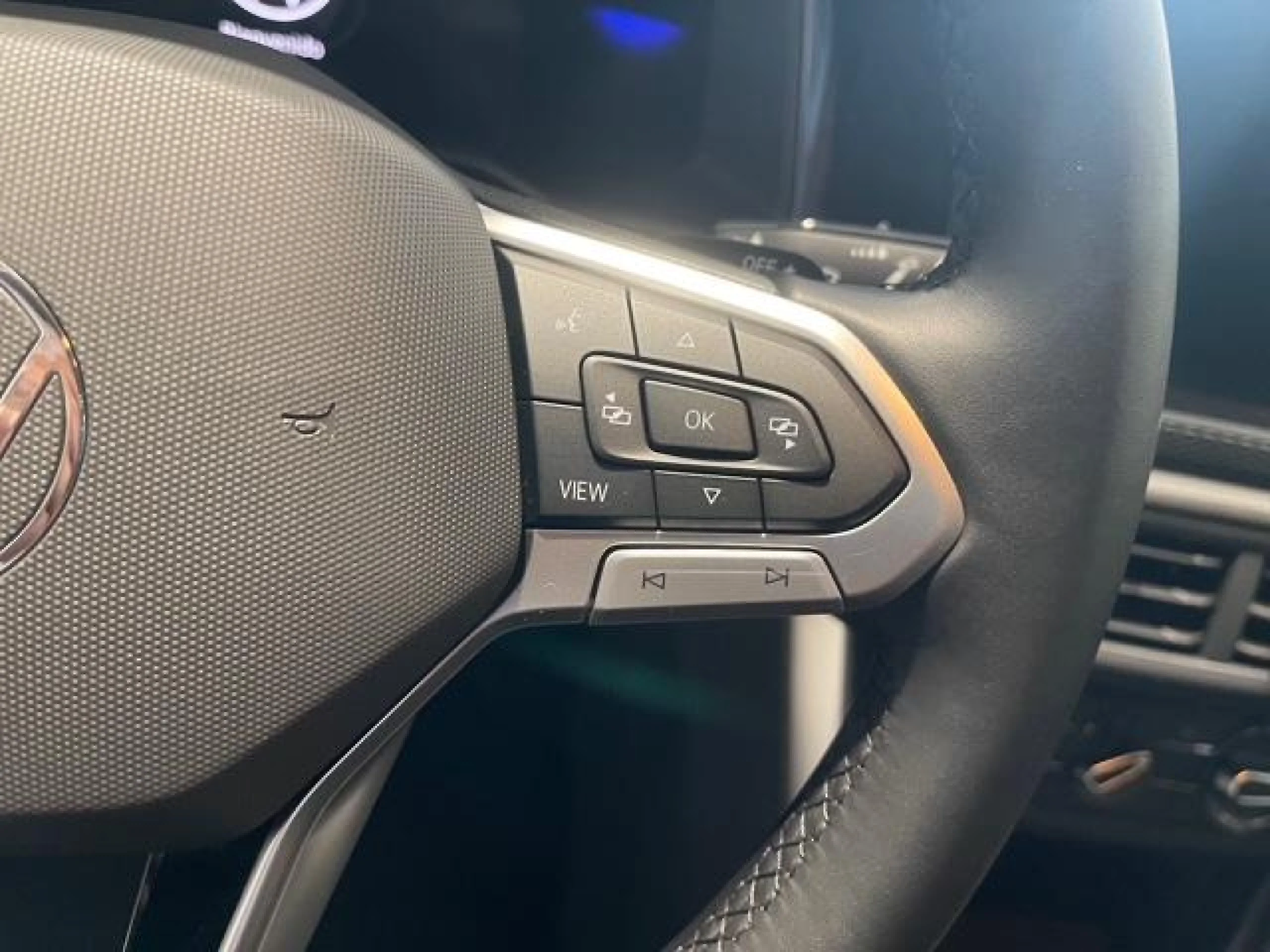 VOLKSWAGEN POLO POLO M S 1.0 TSI 70 KW (95 CV)  AUTOM TICO DSG 7 VEL. - Foto 10