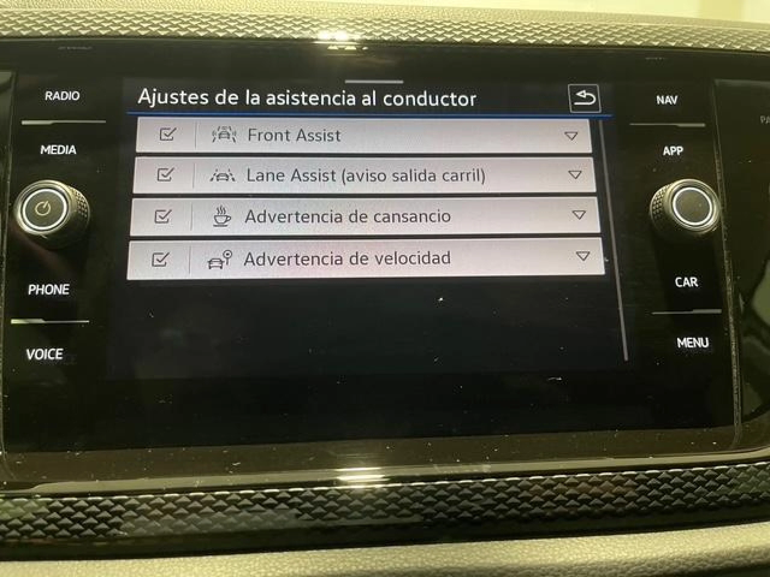 VOLKSWAGEN POLO POLO M S 1.0 TSI 70 KW (95 CV)  AUTOM TICO DSG 7 VEL. - Foto 14