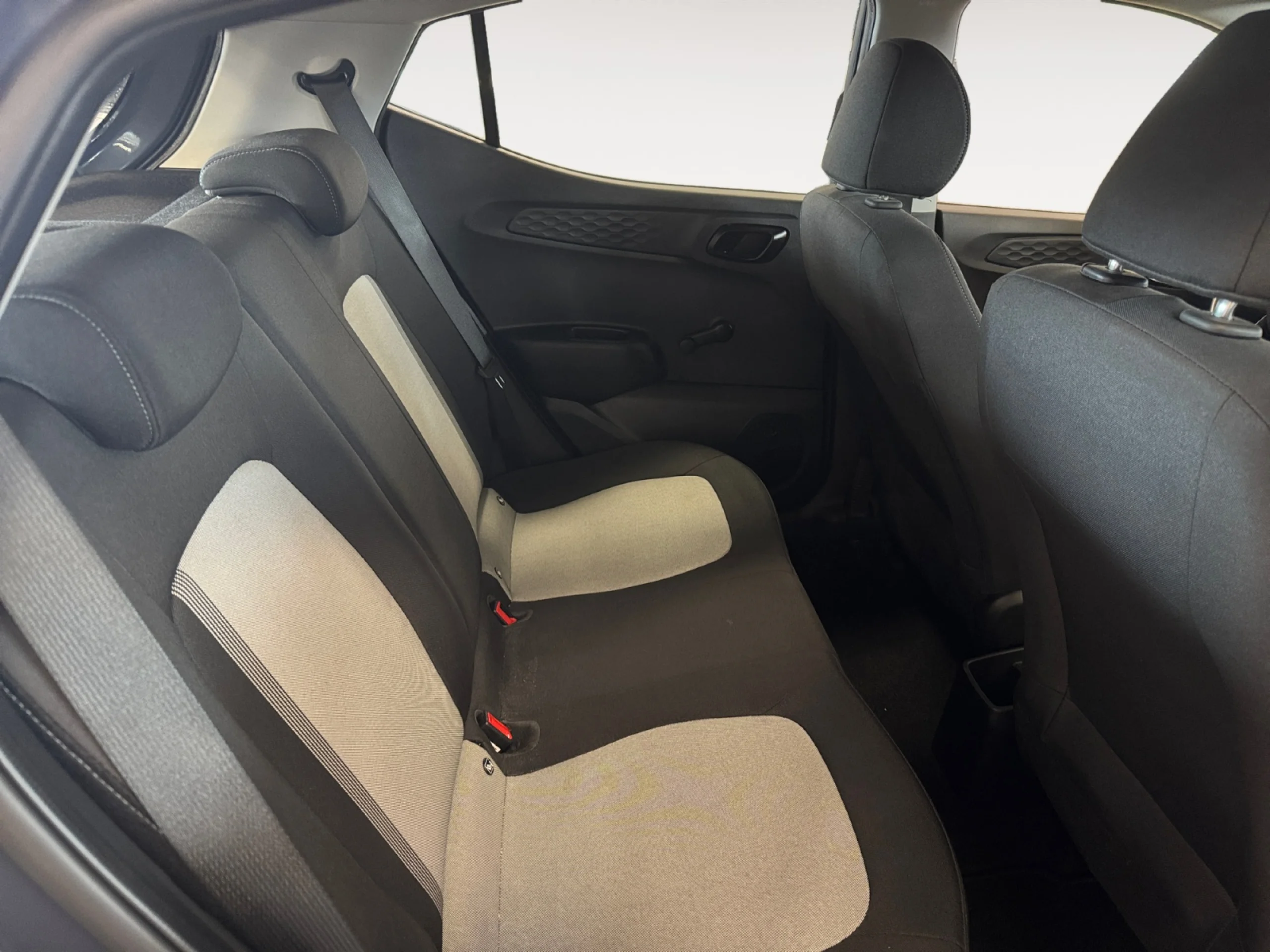 HYUNDAI I10 1.0 ESSENCE - Foto 4