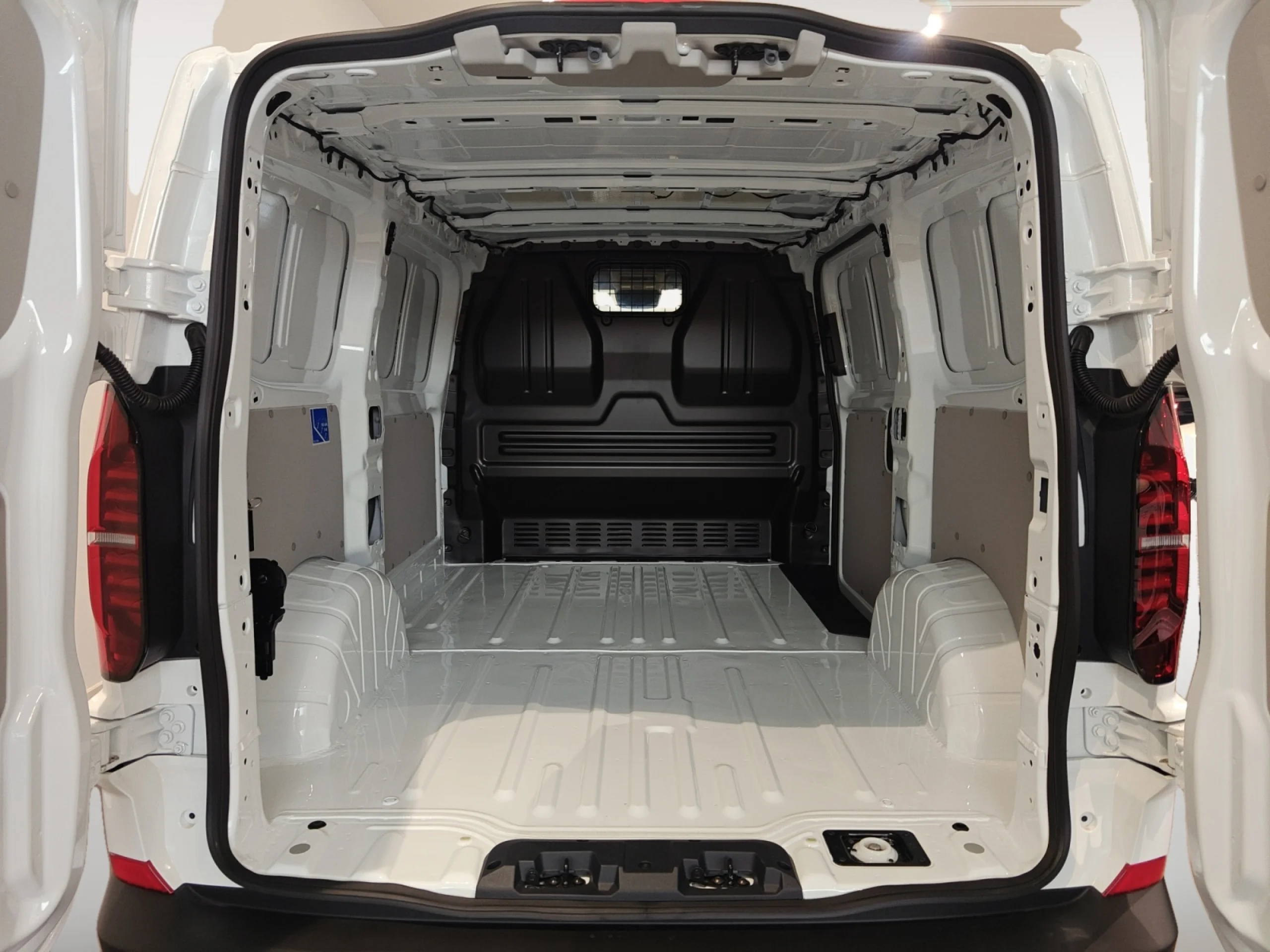 VOLKSWAGEN TRANSPORTER FURGÓN CORTO TN 2.0 TDI 110KW DSG - Foto 7