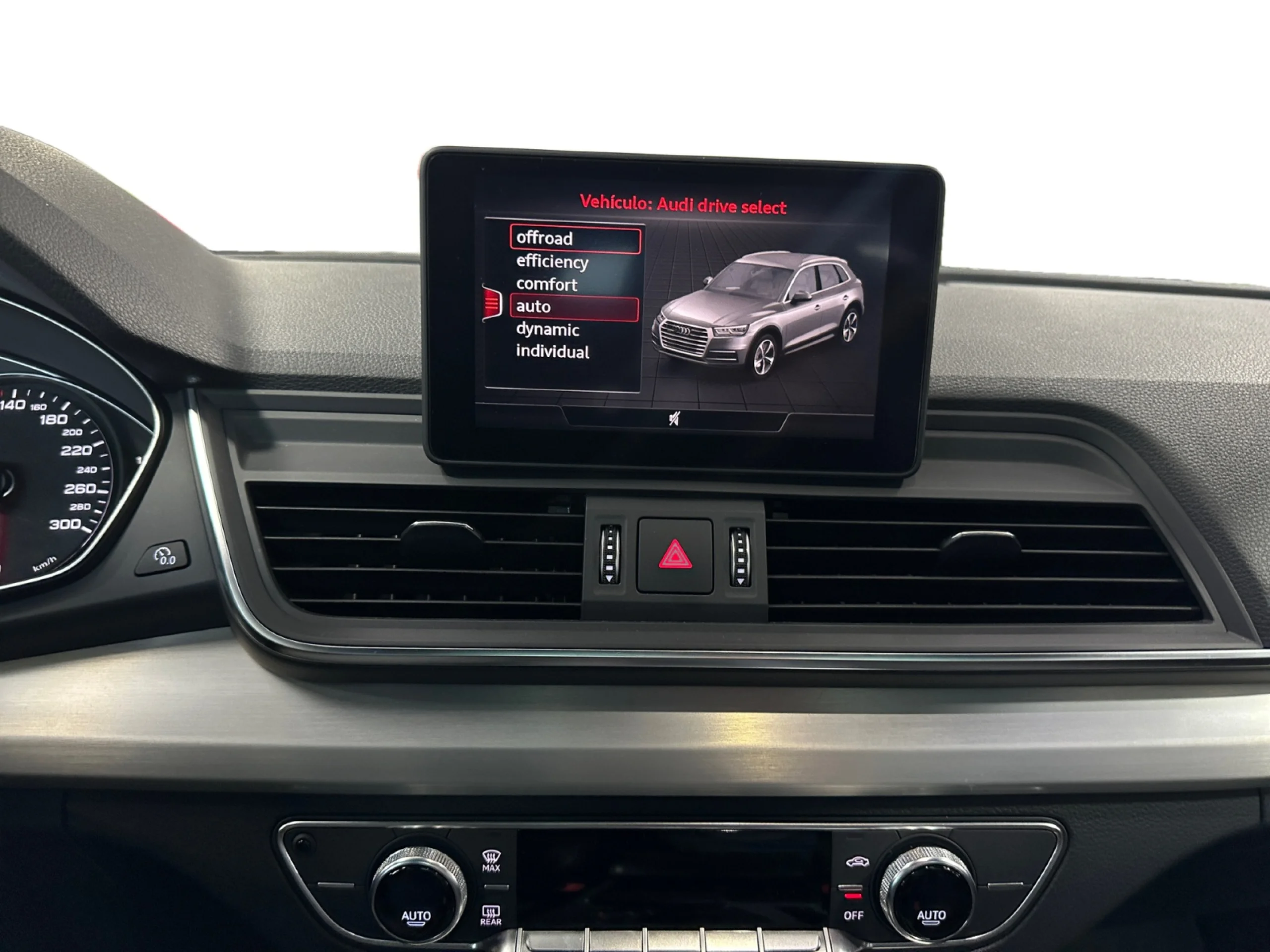 AUDI Q5 S LINE 2.0 TDI 120KW QUATTRO S TRONIC - Foto 9