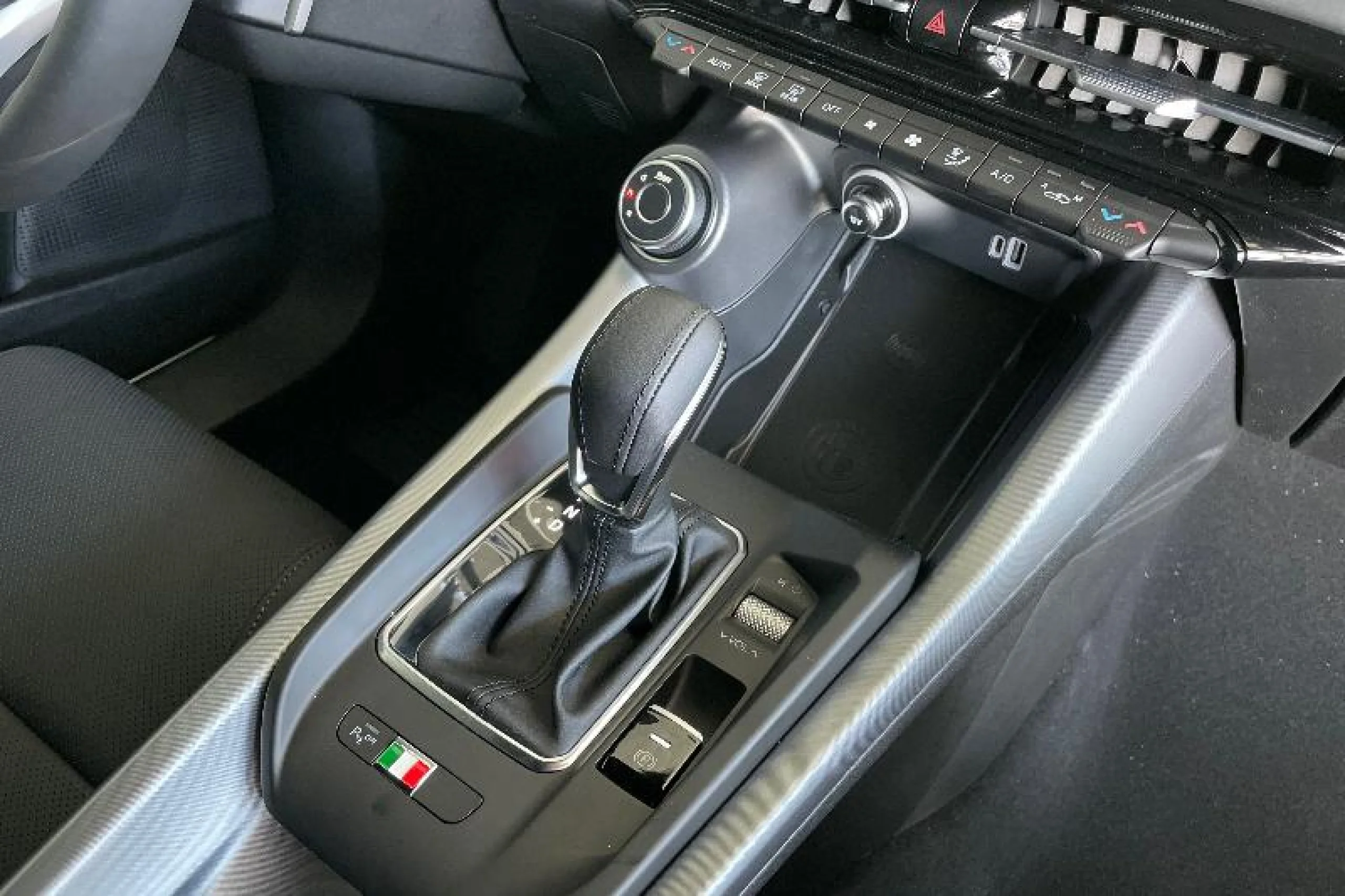 ALFA ROMEO TONALE 1.5 MHEV GASOLINA 130 CV SPECIALE FWD - Foto 10