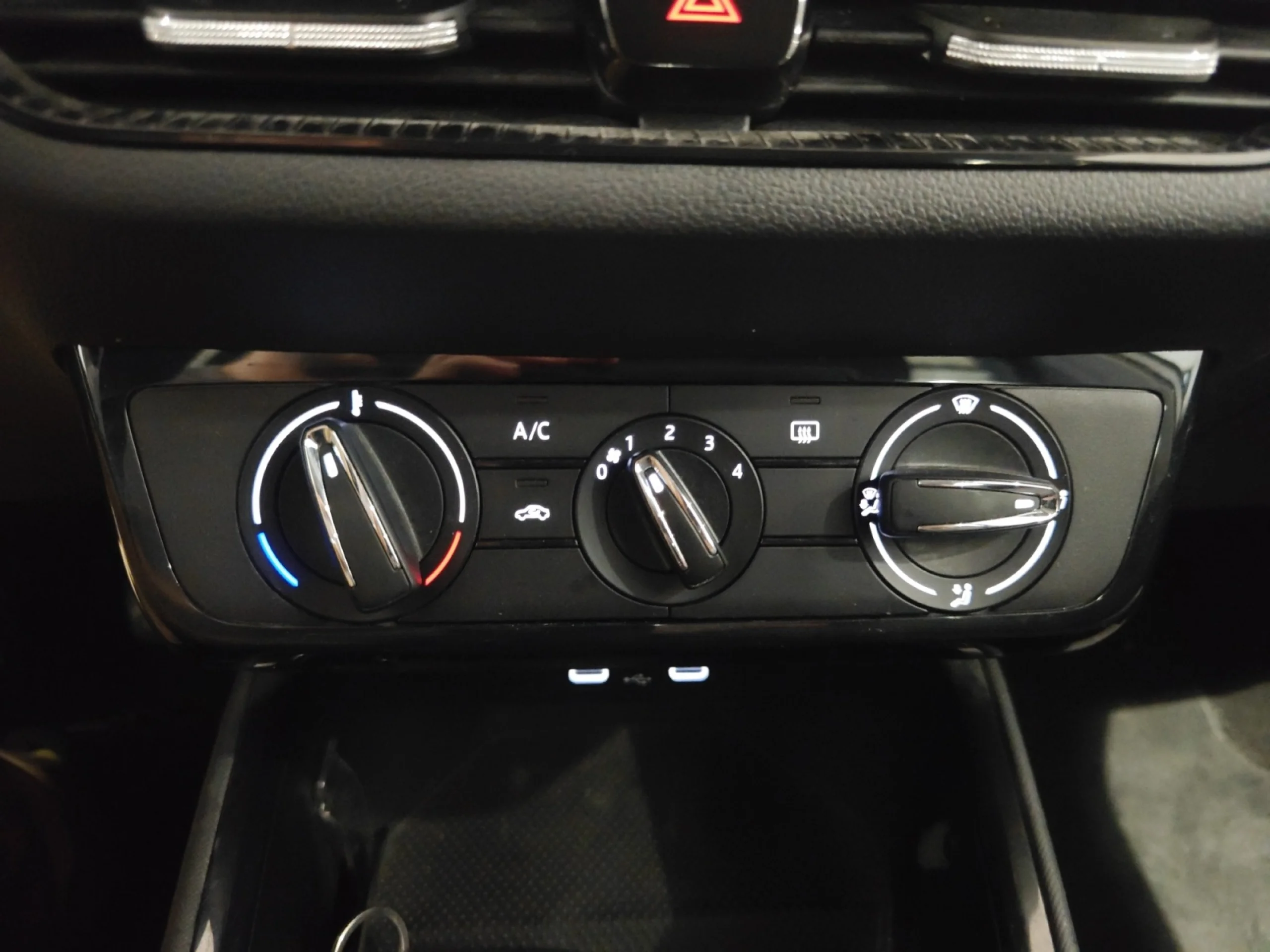 SKODA FABIA 1.0 TSI 85KW (115CV) SELECTION - Foto 17