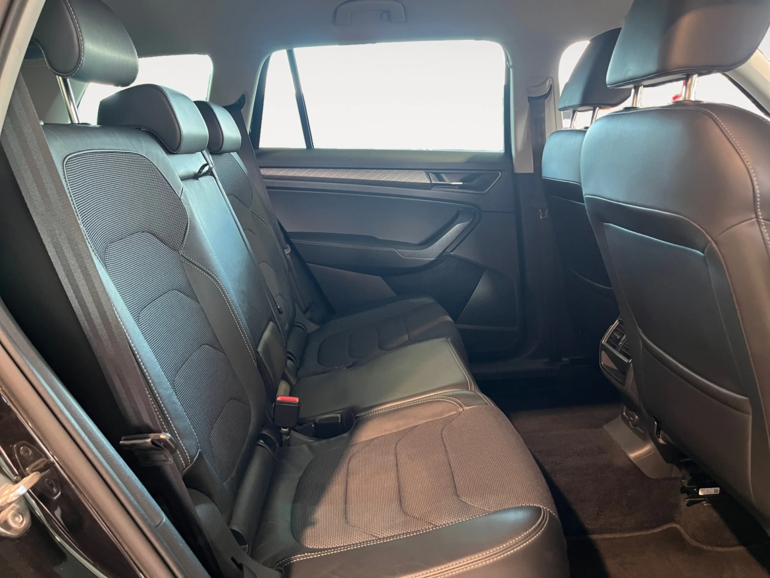 SKODA KODIAQ 2.0 TDI 110KW (150CV) DSG 4X2 STYLE - Foto 6