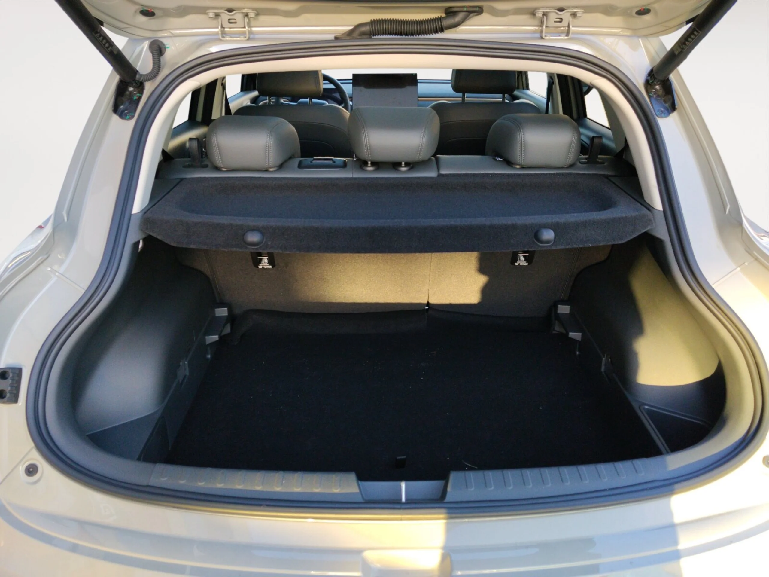 GWM ORA 5 1.5T HEV ADVANCE DHT - Foto 8