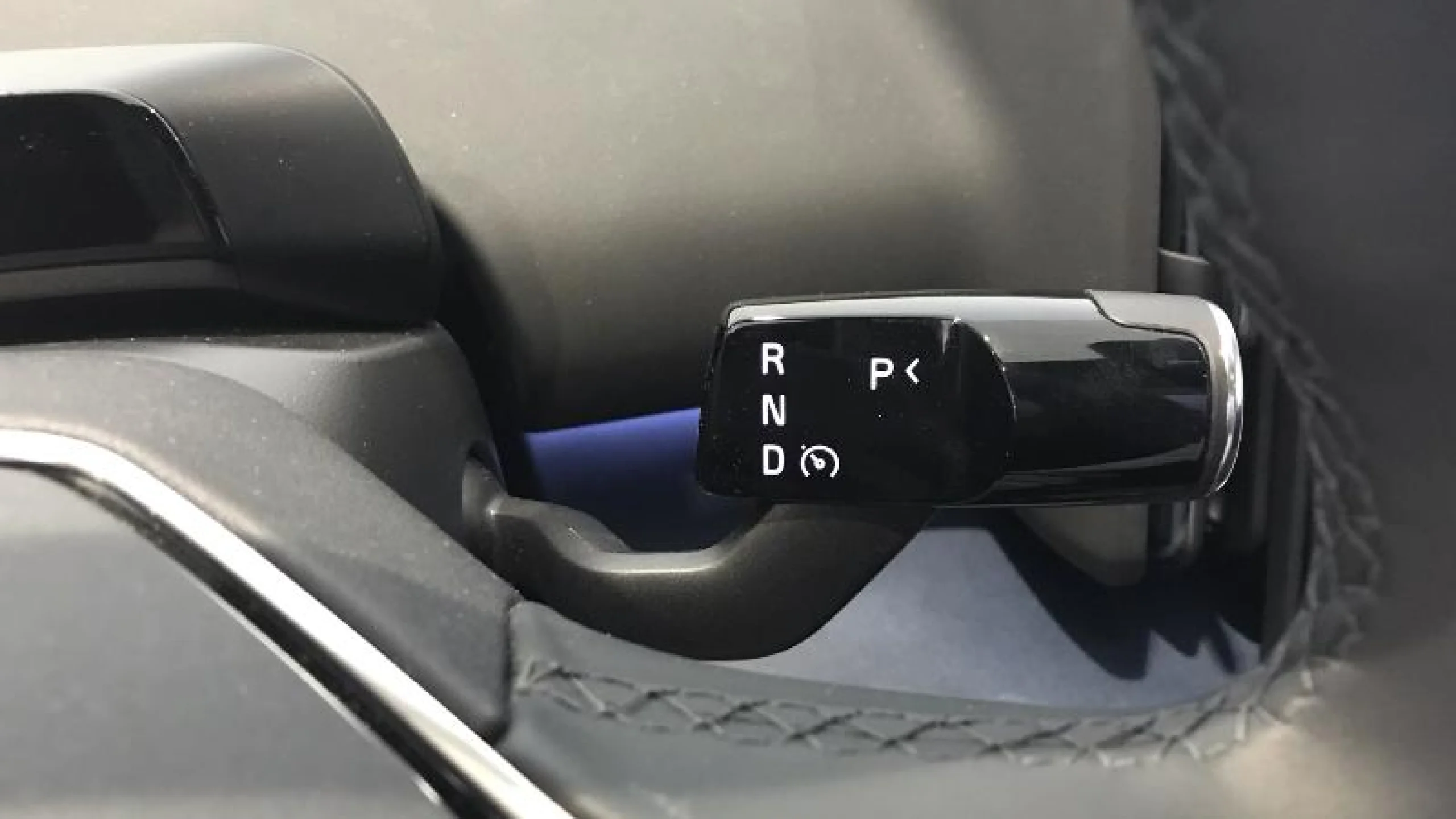 VOLVO EX30 TWIN MOTOR AWD ULTRA AUTO - Foto 16