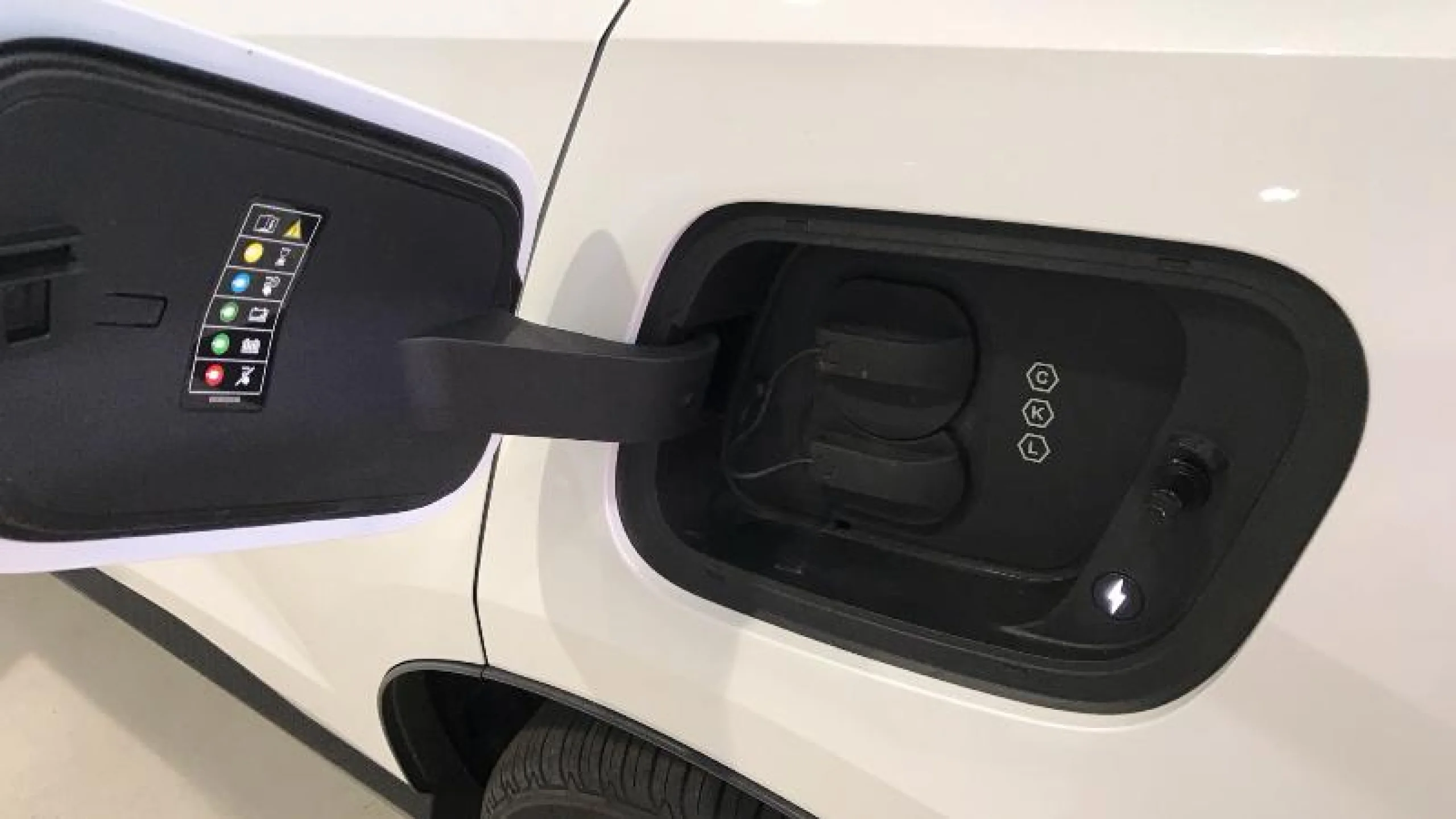 VOLVO EX30 TWIN MOTOR AWD ULTRA AUTO - Foto 20