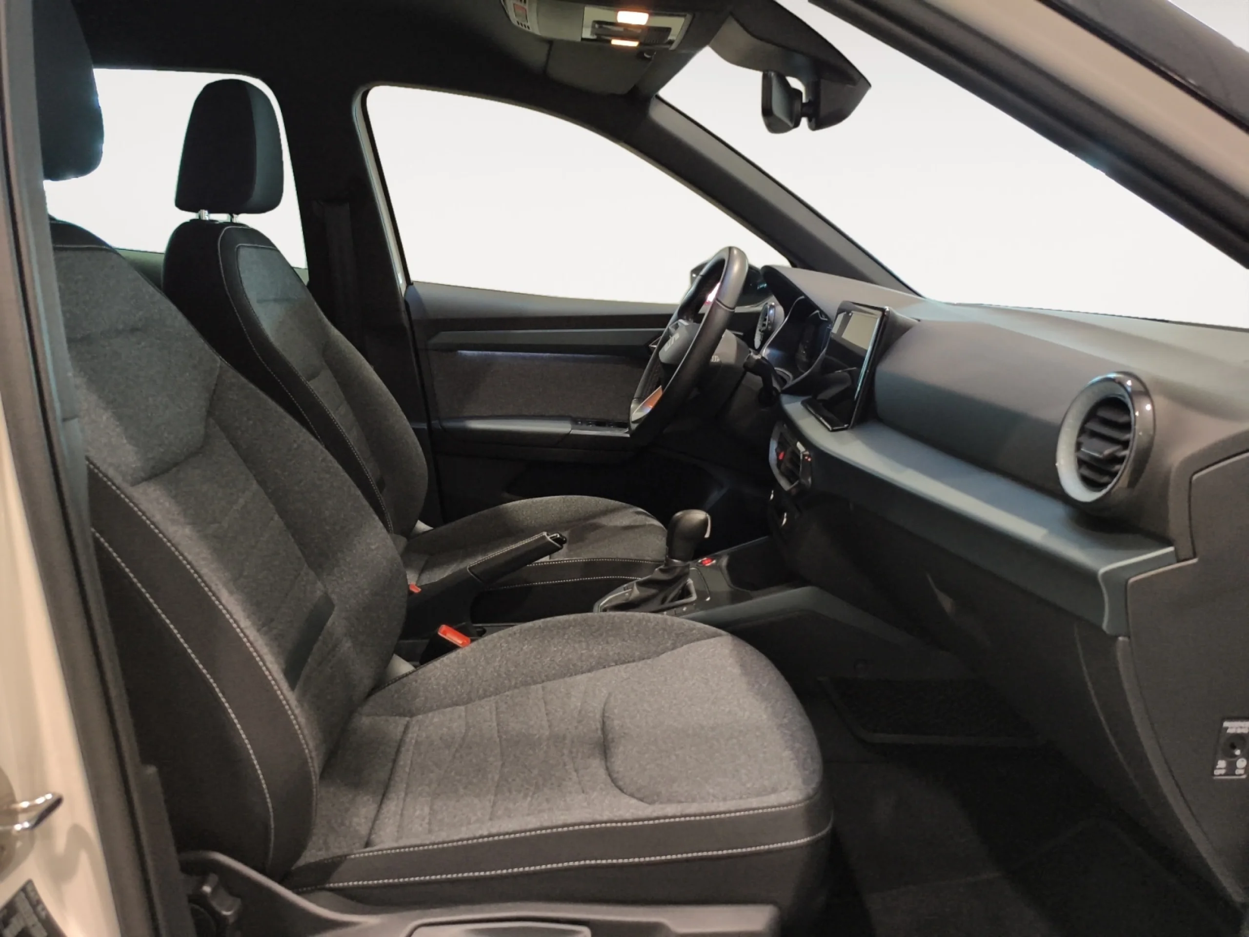 SEAT ARONA 1.0 TSI 81KW DSG XCELLENCE GO2 - Foto 5