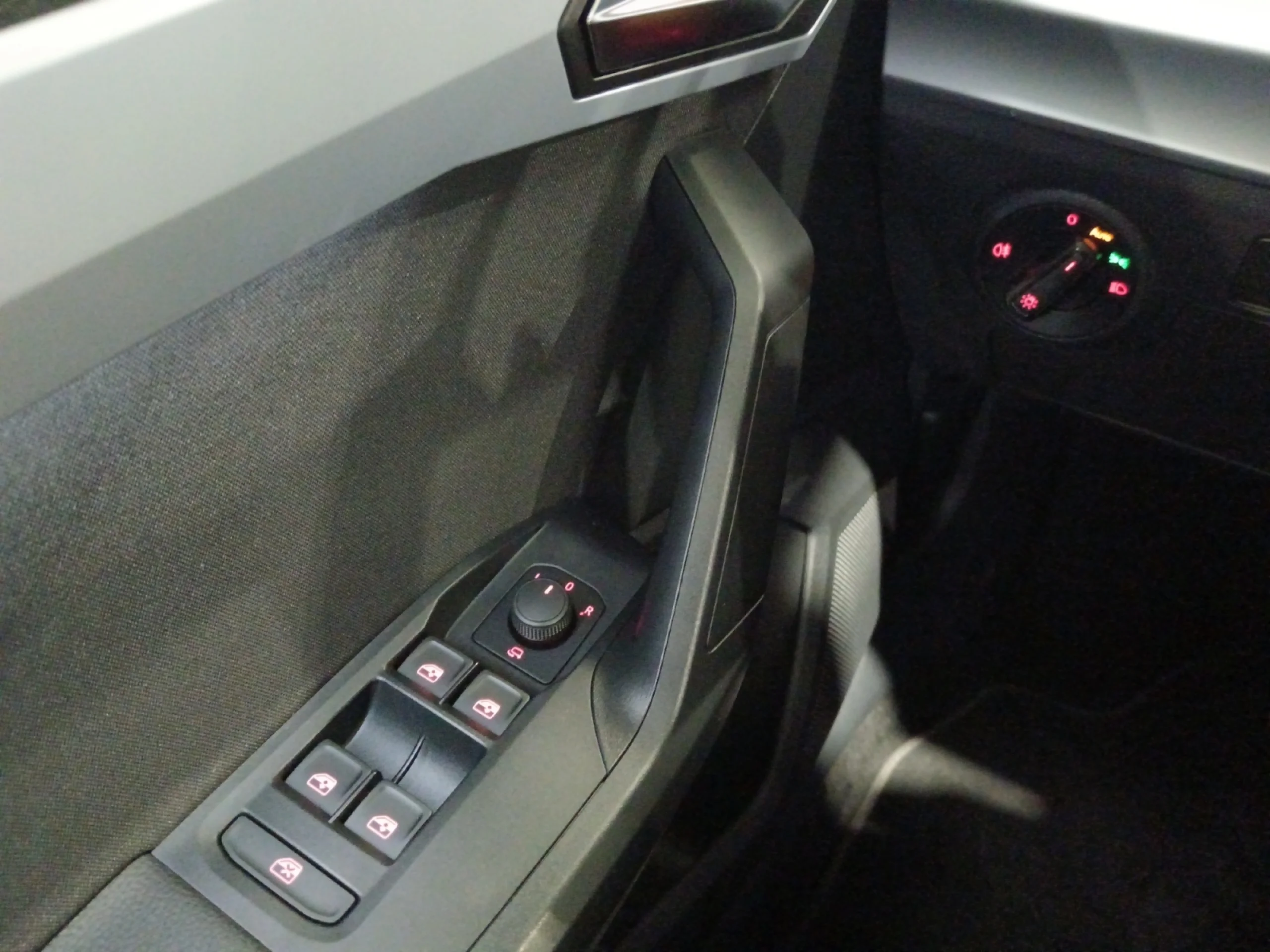 SEAT ARONA 1.0 TSI 81KW (110CV) DSG FR - Foto 15