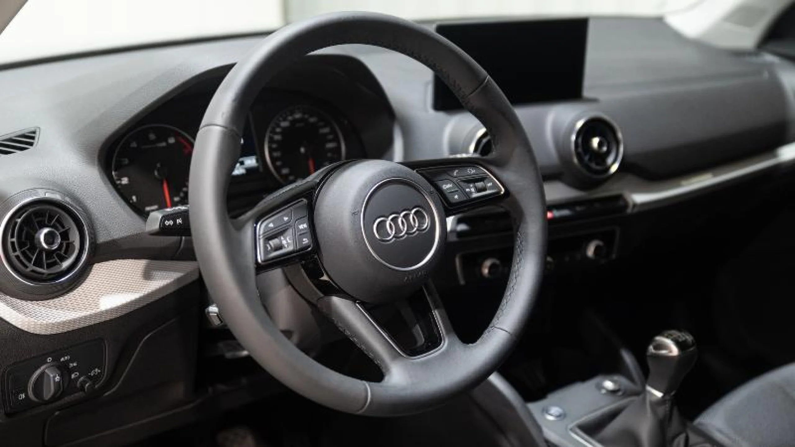 AUDI Q2 ADVANCED 30 TFSI 81KW (110CV) - Foto 12