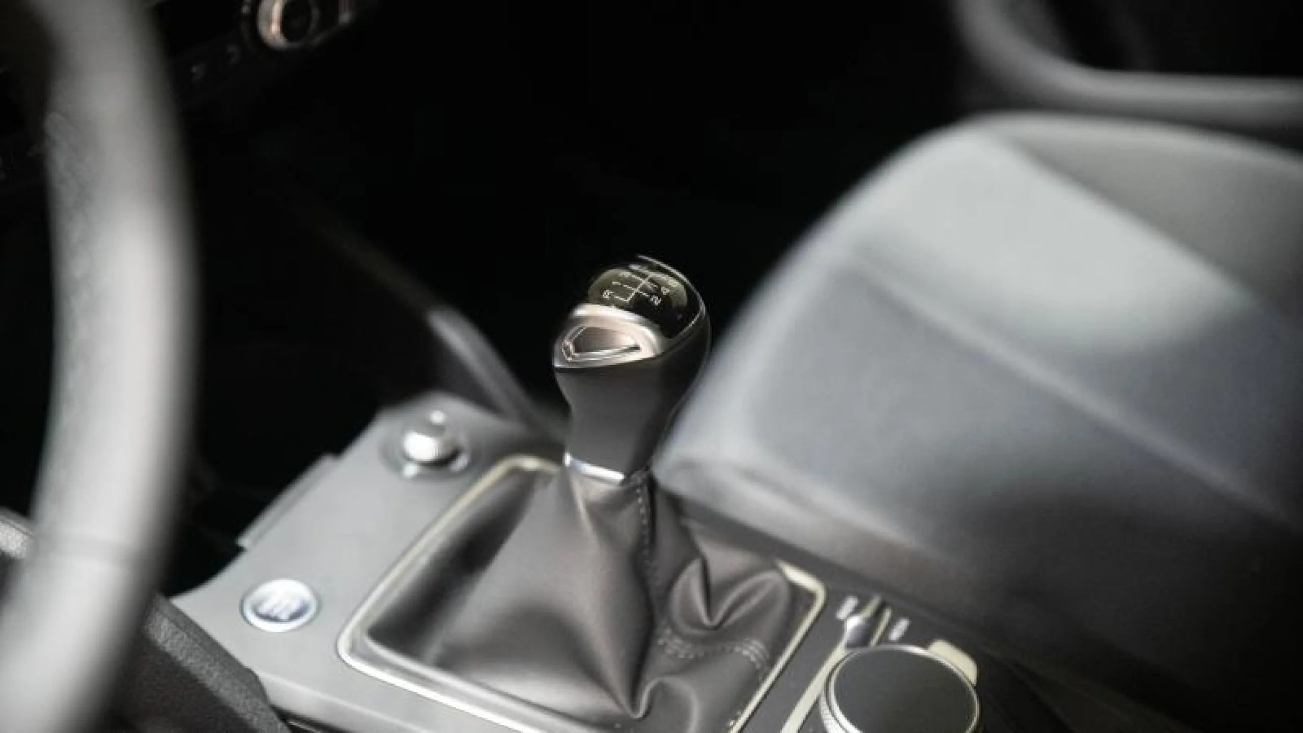 AUDI Q2 ADVANCED 30 TFSI 81KW (110CV) - Foto 14