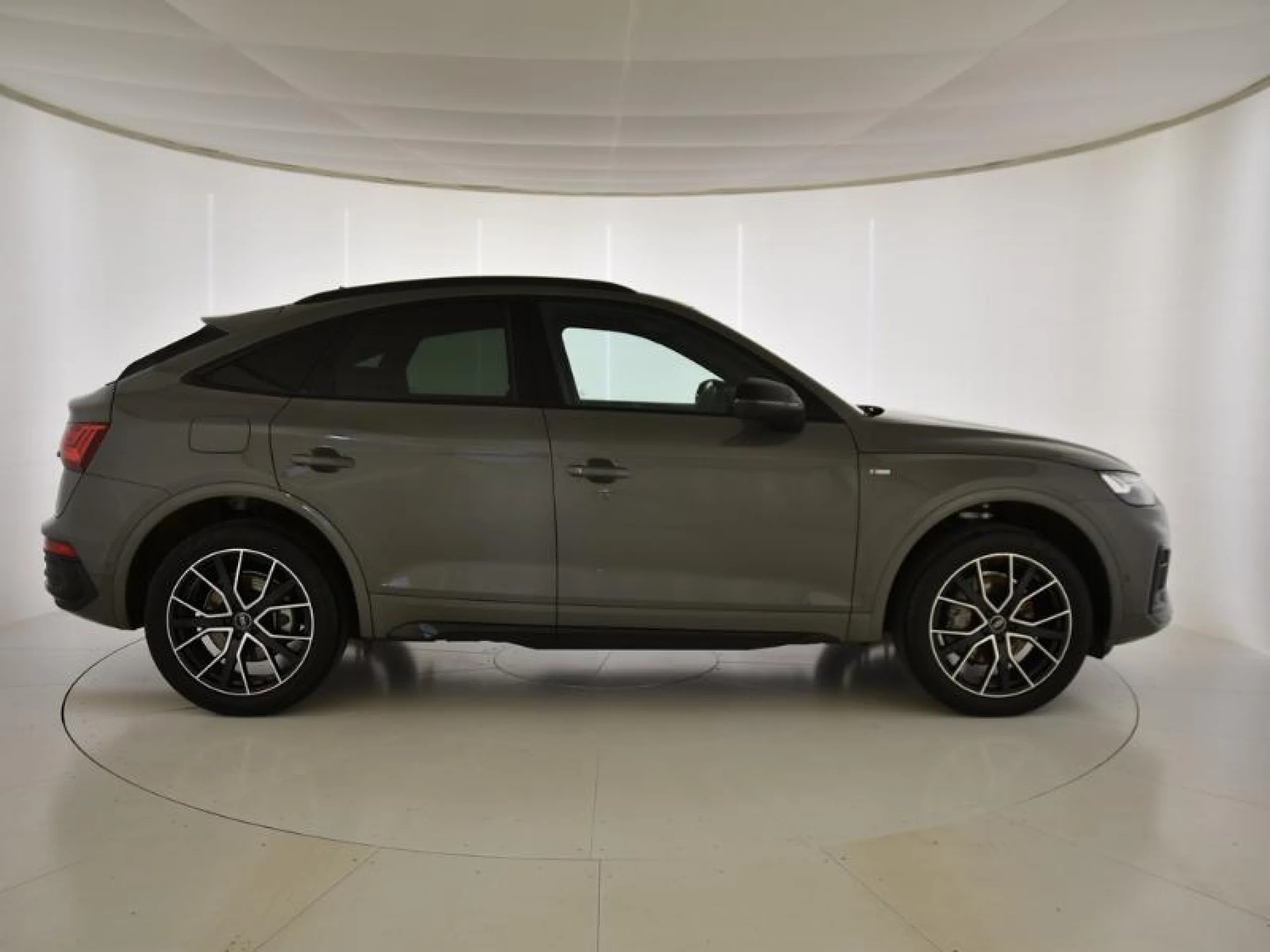 AUDI Q5 SPORTBACK BLACK LINE 40 TDI 150KW QUATTRO ULTRA - Foto 3