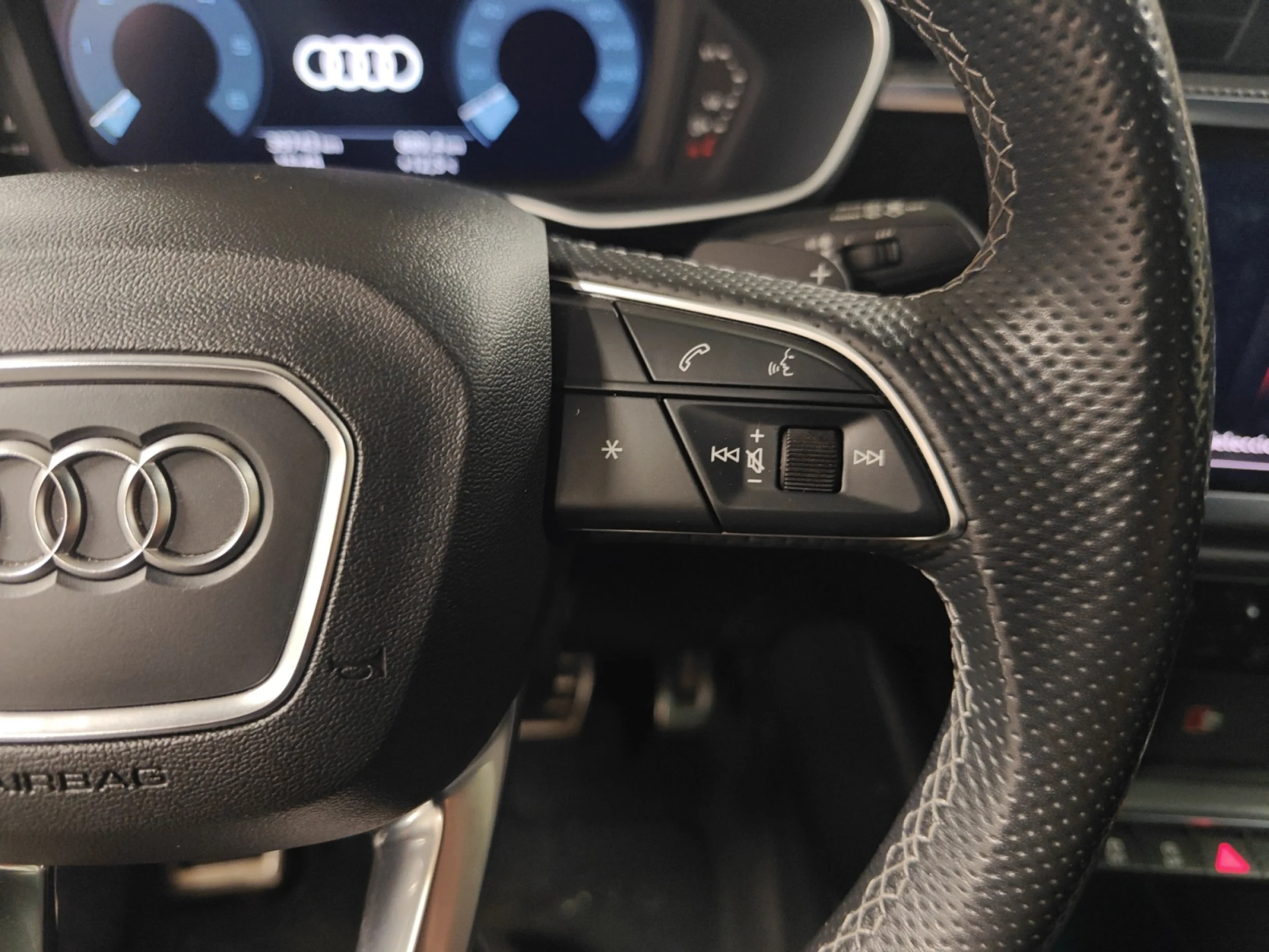 AUDI Q3 SPORTBACK S LINE 35 TDI 110KW (150CV) S TRONIC - Foto 10